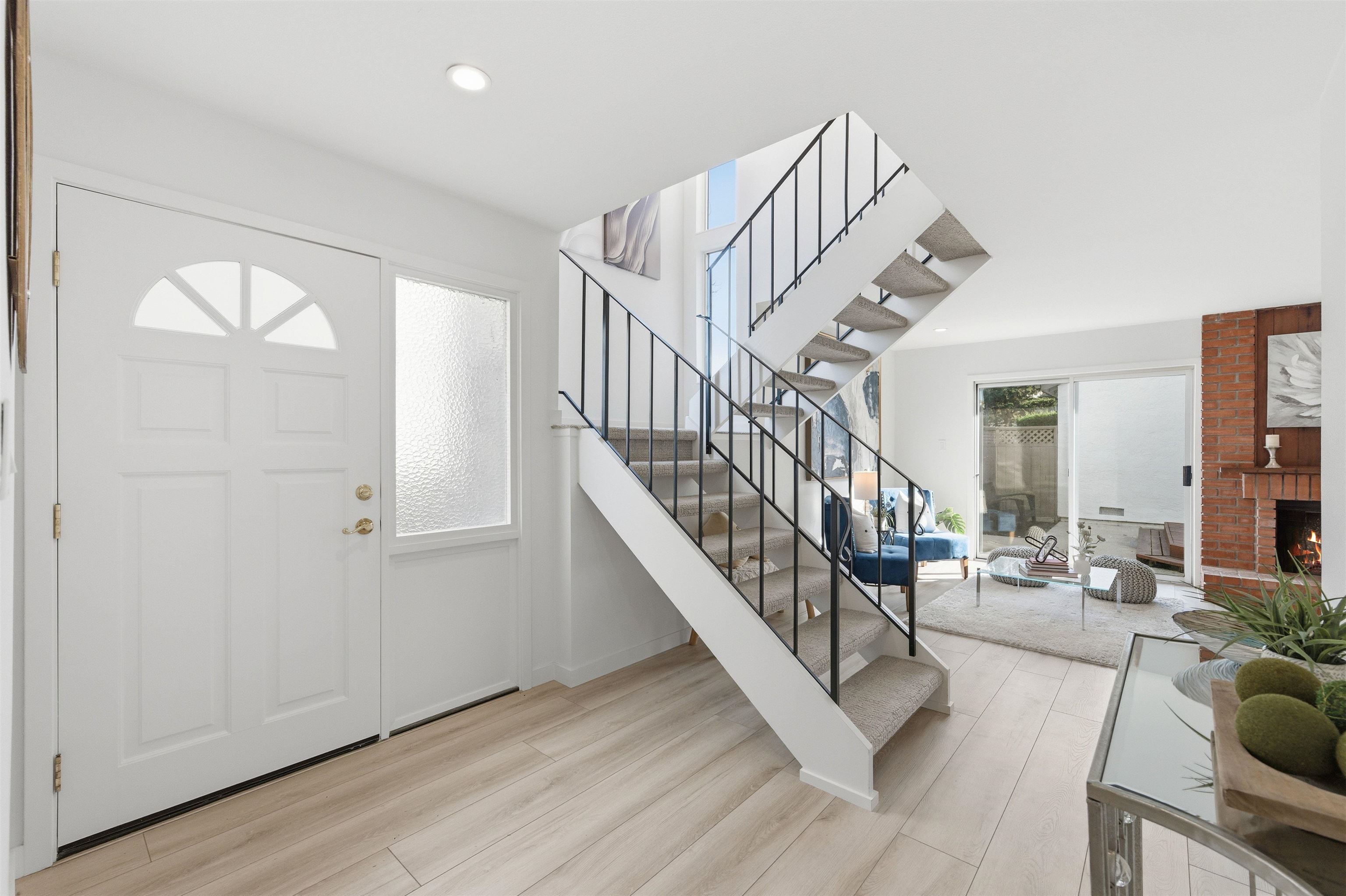 Detail Gallery Image 3 of 54 For 842 Erickson Ln, Foster City,  CA 94404 - 4 Beds | 2/1 Baths