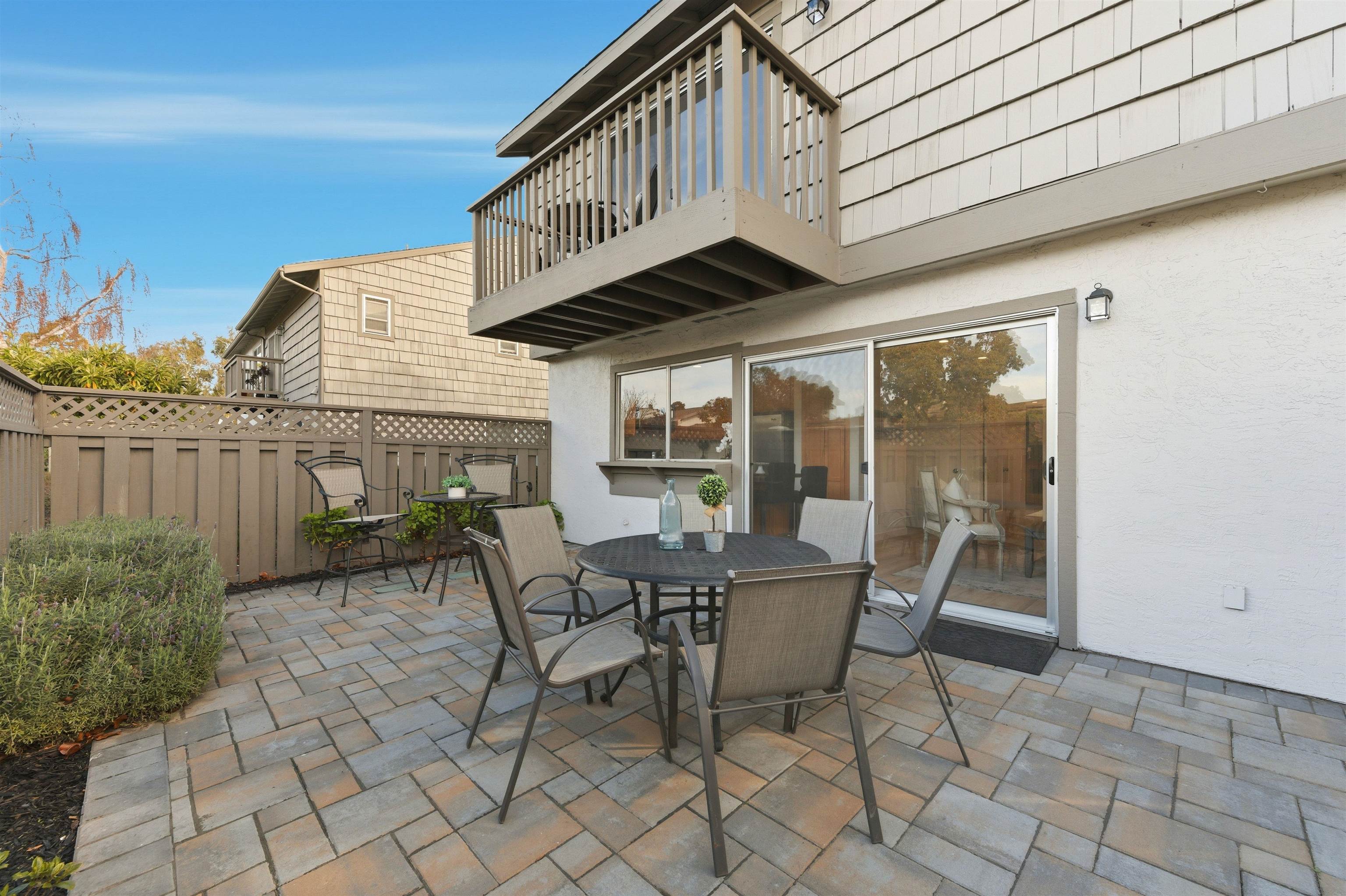 Detail Gallery Image 37 of 54 For 842 Erickson Ln, Foster City,  CA 94404 - 4 Beds | 2/1 Baths