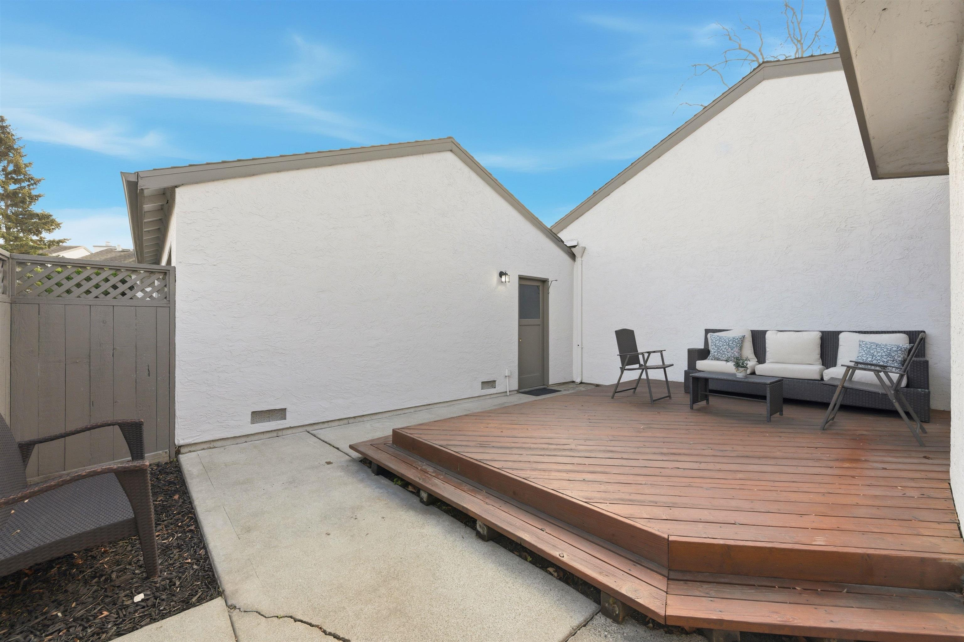 Detail Gallery Image 39 of 54 For 842 Erickson Ln, Foster City,  CA 94404 - 4 Beds | 2/1 Baths