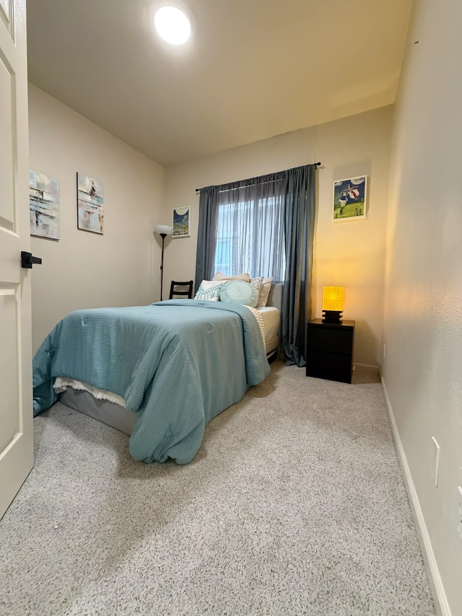 Detail Gallery Image 19 of 26 For 556 Heritage Cir, San Lorenzo,  CA 94580 - 4 Beds | 2/1 Baths