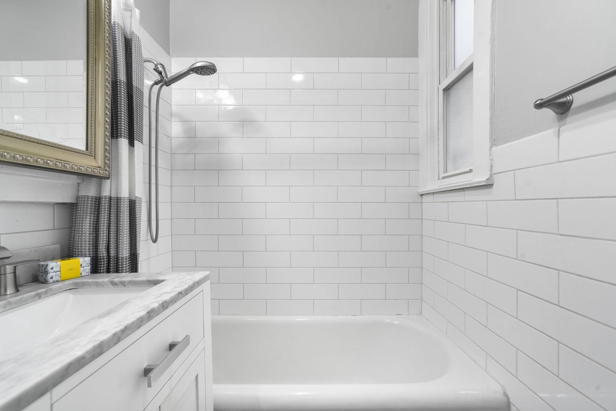 Detail Gallery Image 14 of 21 For 1925 Leavenworth St #7,  San Francisco,  CA 94133 - 1 Beds | 1 Baths