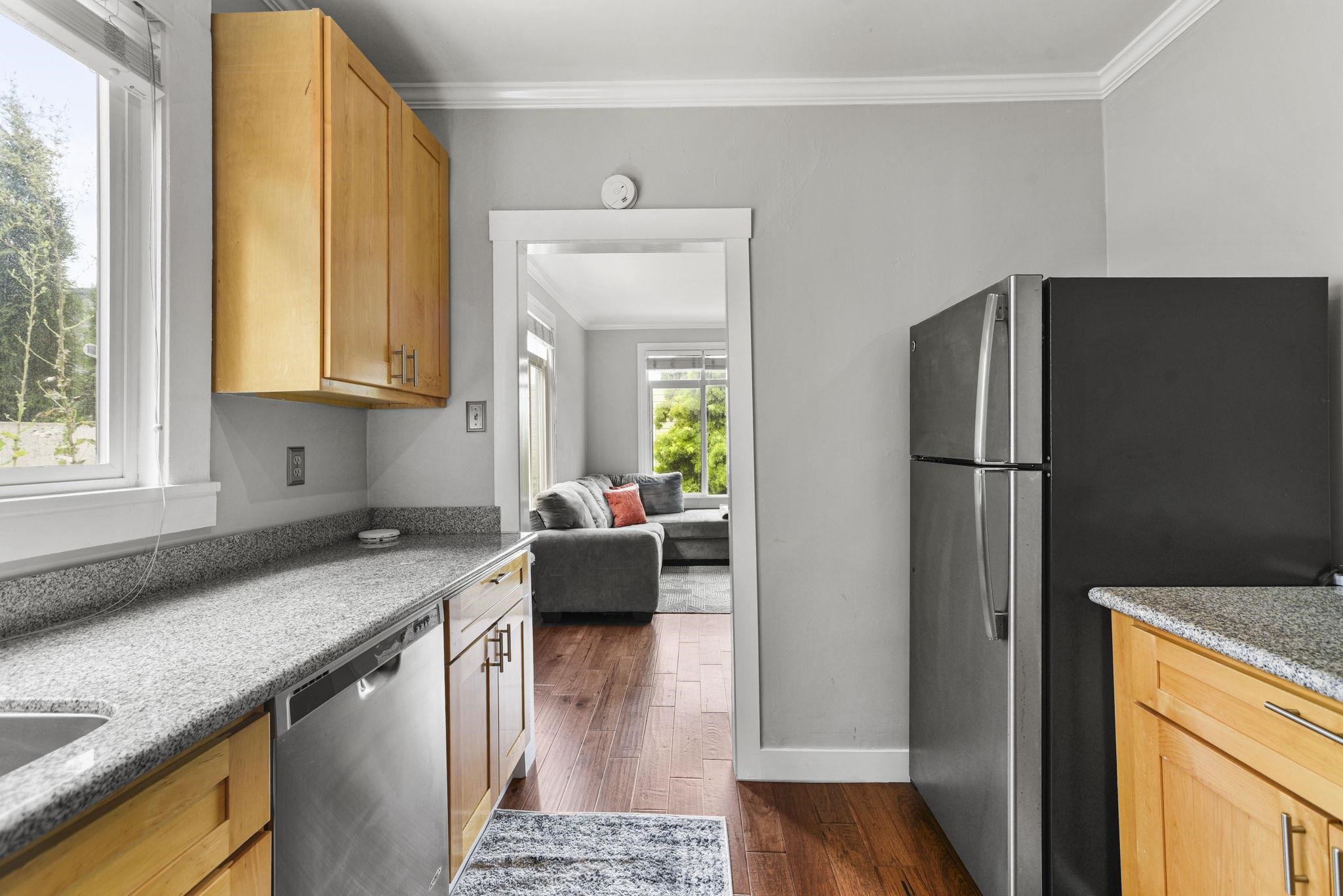 Detail Gallery Image 6 of 21 For 1925 Leavenworth St #7,  San Francisco,  CA 94133 - 1 Beds | 1 Baths