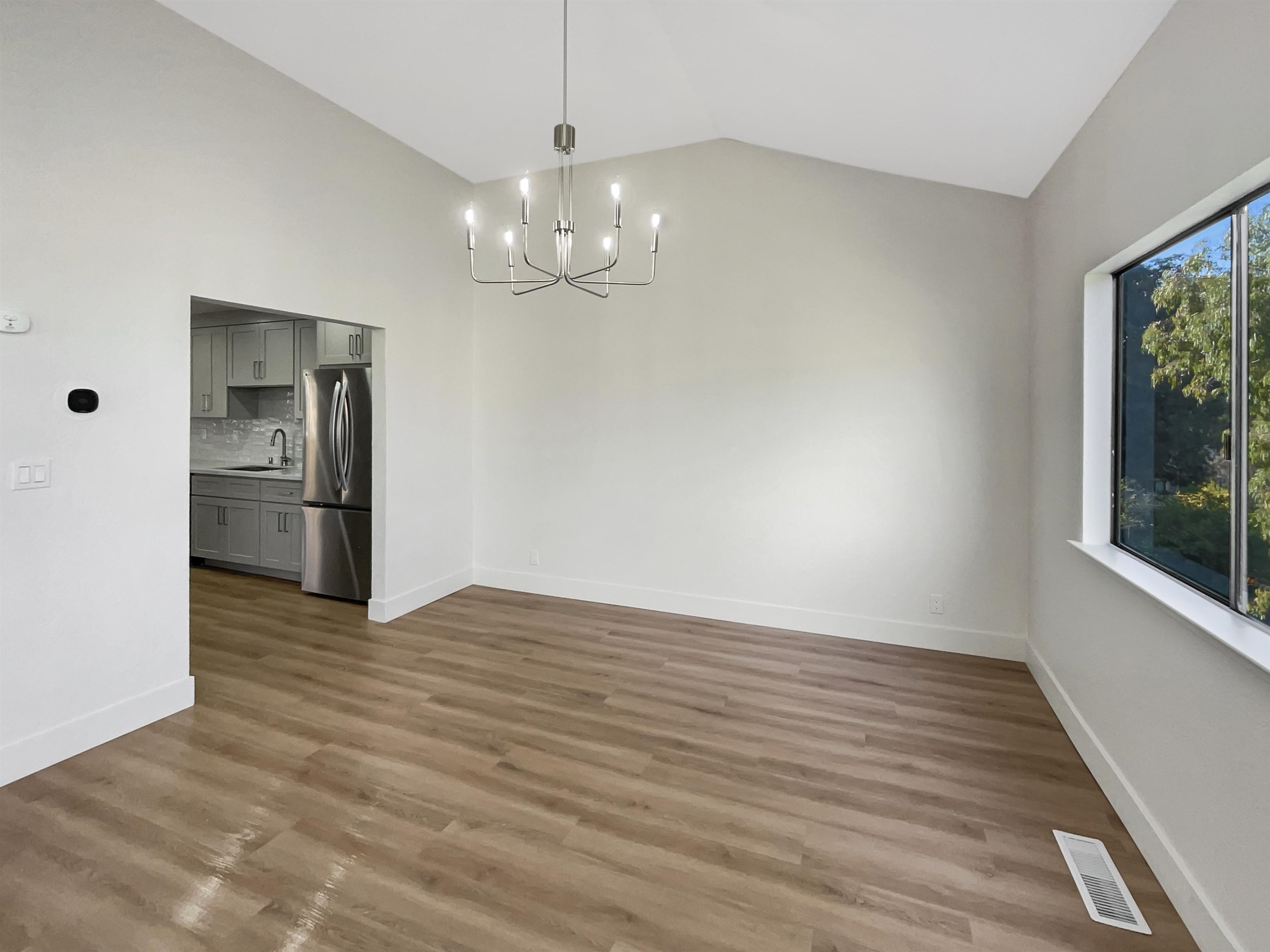 Detail Gallery Image 14 of 45 For 1861 Lamplight Ct, Walnut Creek,  CA 94597 - 3 Beds | 2/1 Baths