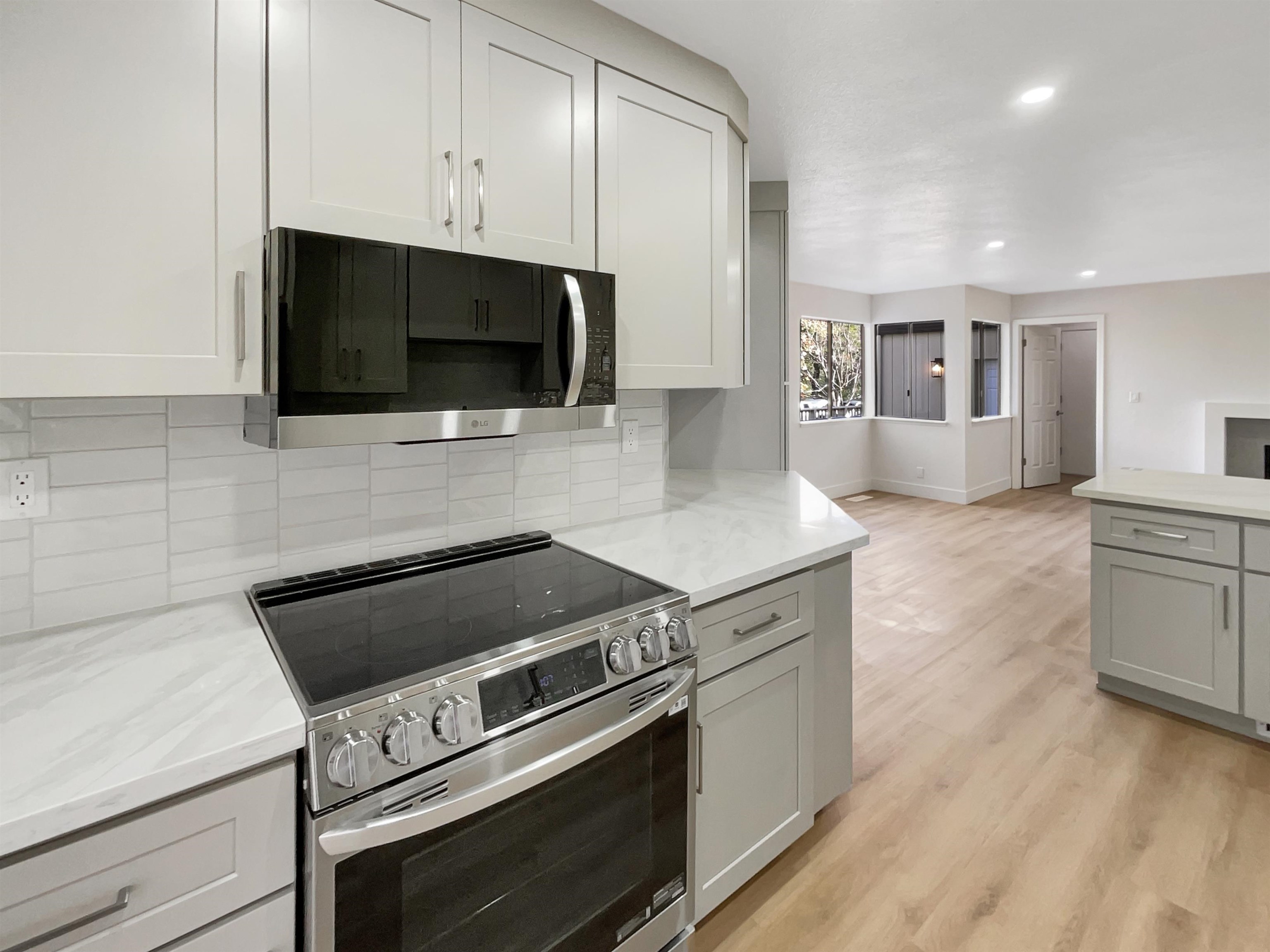 Detail Gallery Image 15 of 45 For 1861 Lamplight Ct, Walnut Creek,  CA 94597 - 3 Beds | 2/1 Baths