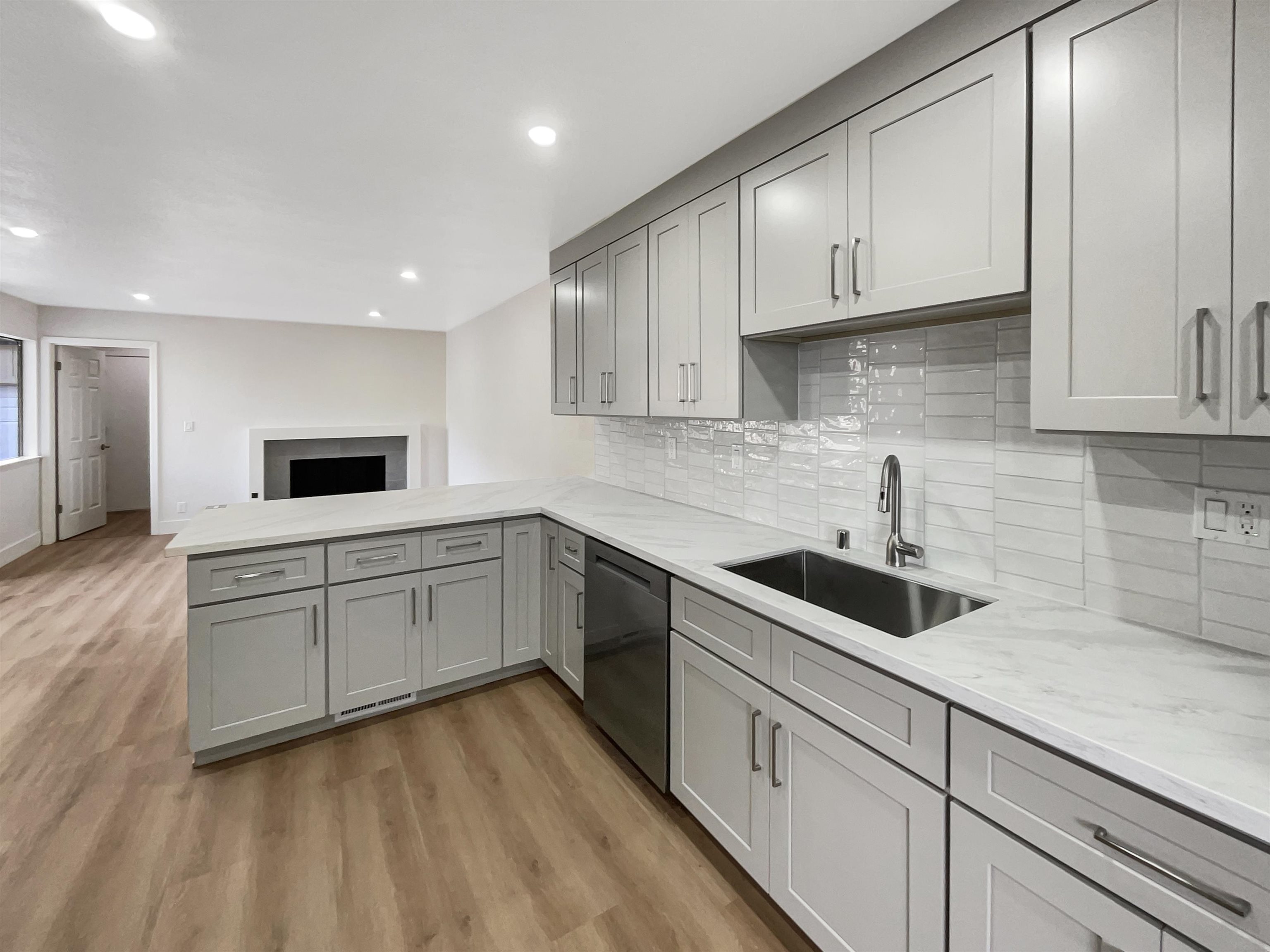 Detail Gallery Image 16 of 45 For 1861 Lamplight Ct, Walnut Creek,  CA 94597 - 3 Beds | 2/1 Baths