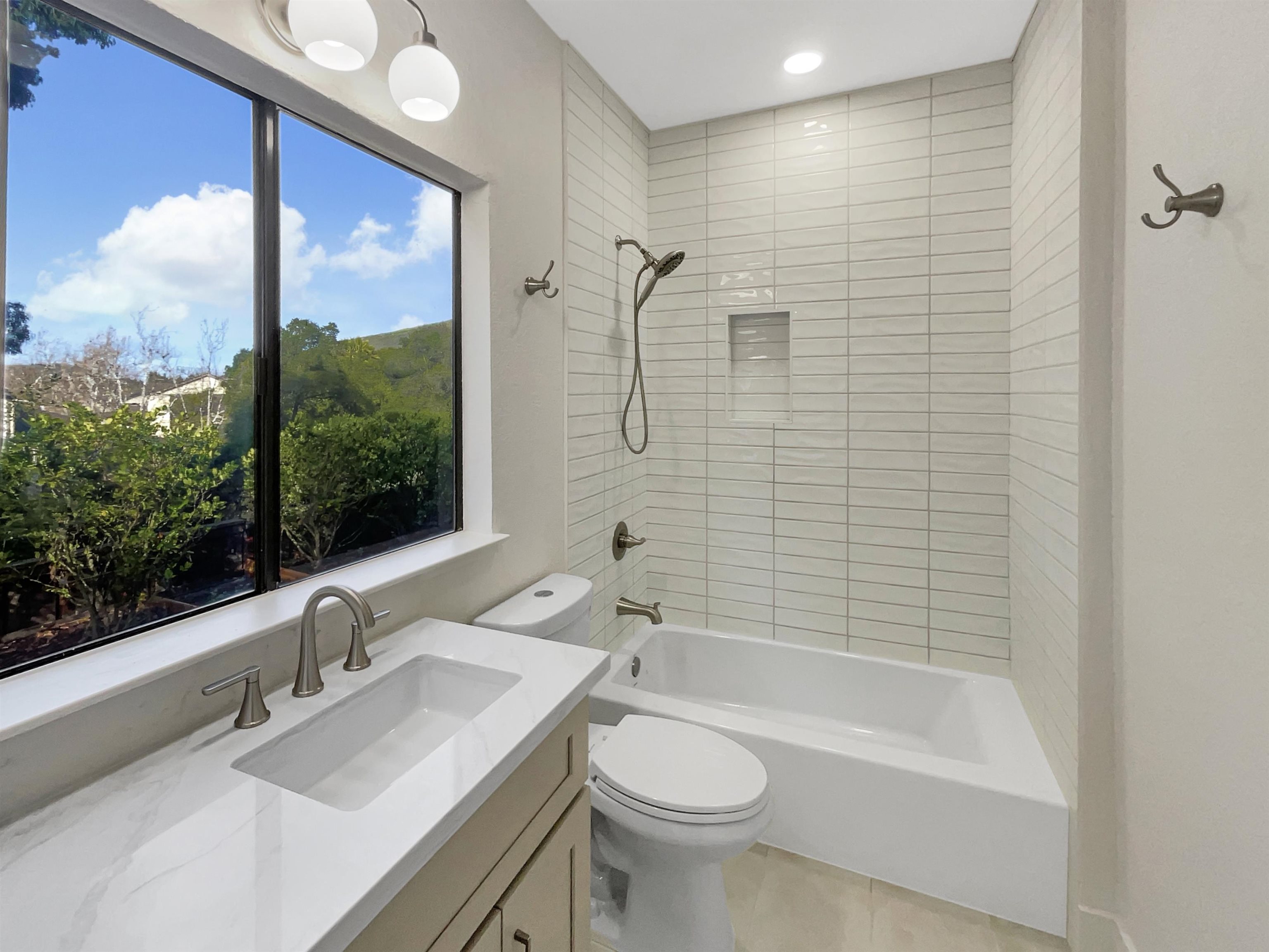 Detail Gallery Image 36 of 45 For 1861 Lamplight Ct, Walnut Creek,  CA 94597 - 3 Beds | 2/1 Baths