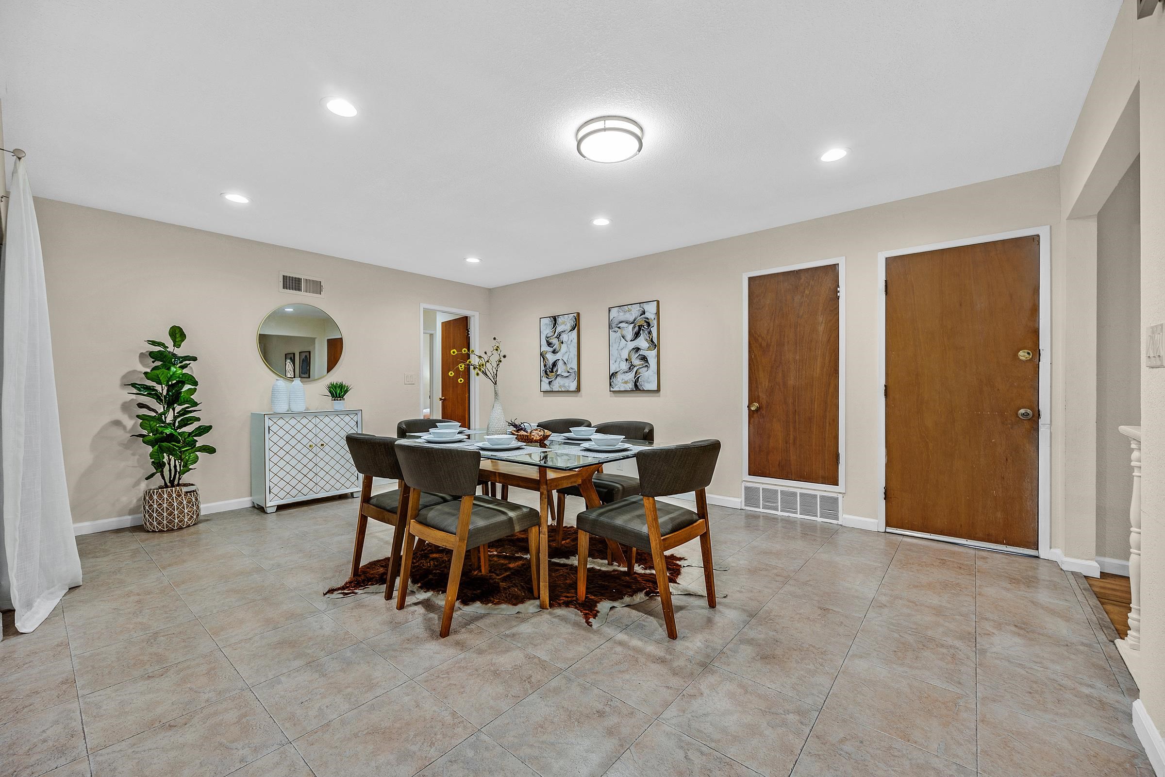 Detail Gallery Image 7 of 34 For 550 Blue Ridge Dr, Martinez,  CA 94553 - 4 Beds | 2 Baths