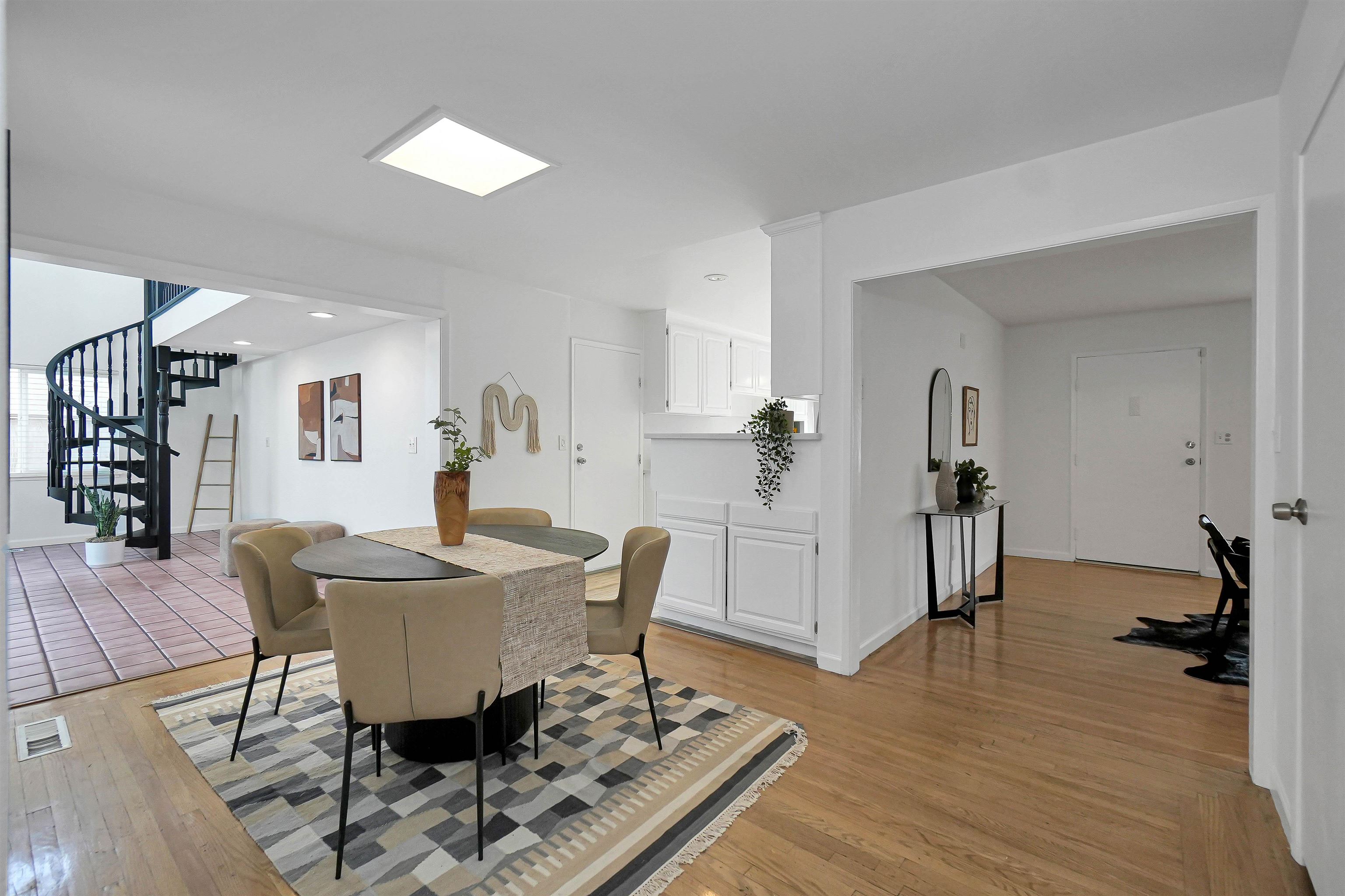 Detail Gallery Image 10 of 38 For 23735 Nevada Rd, Hayward,  CA 94541 - 3 Beds | 2 Baths