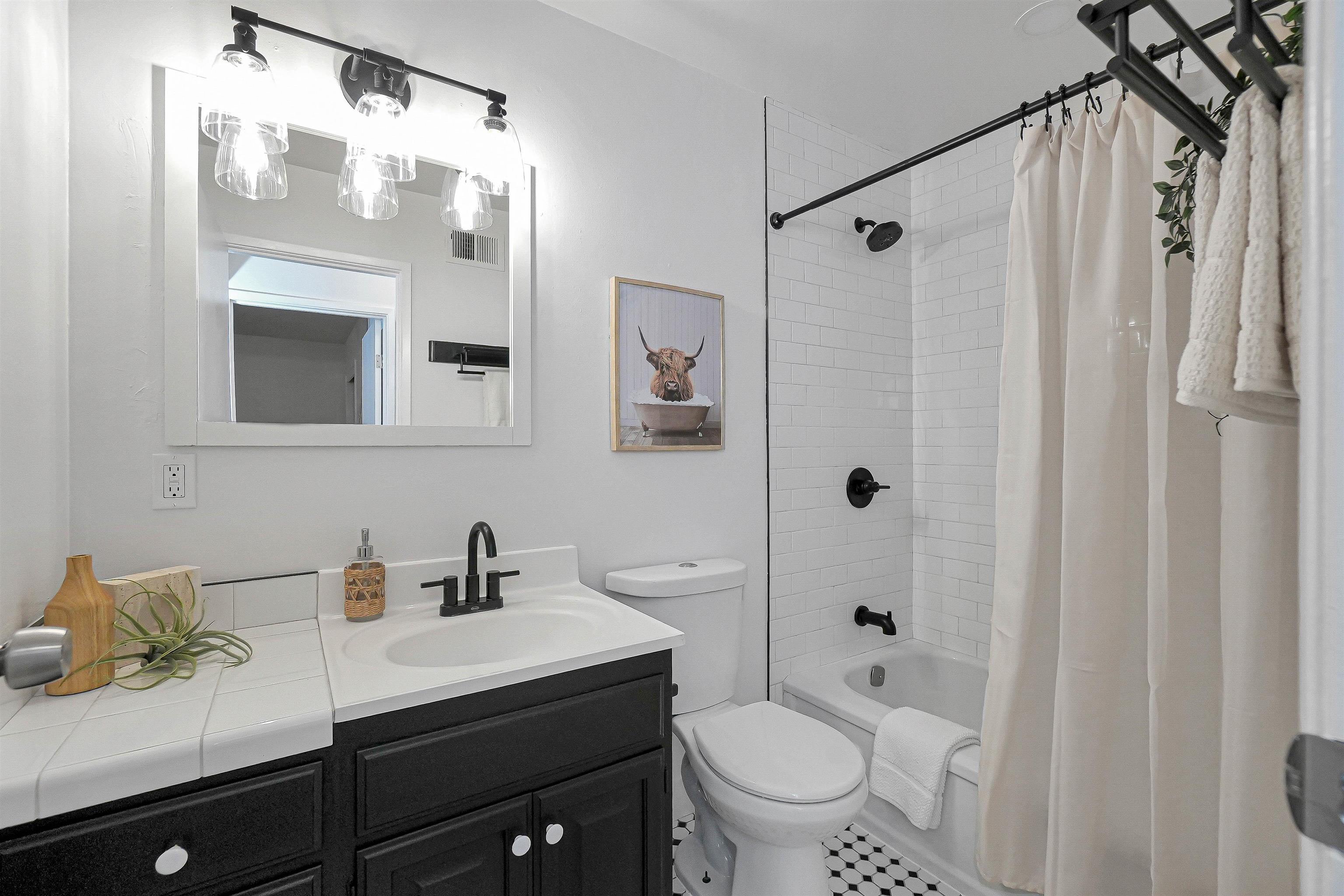 Detail Gallery Image 24 of 38 For 23735 Nevada Rd, Hayward,  CA 94541 - 3 Beds | 2 Baths