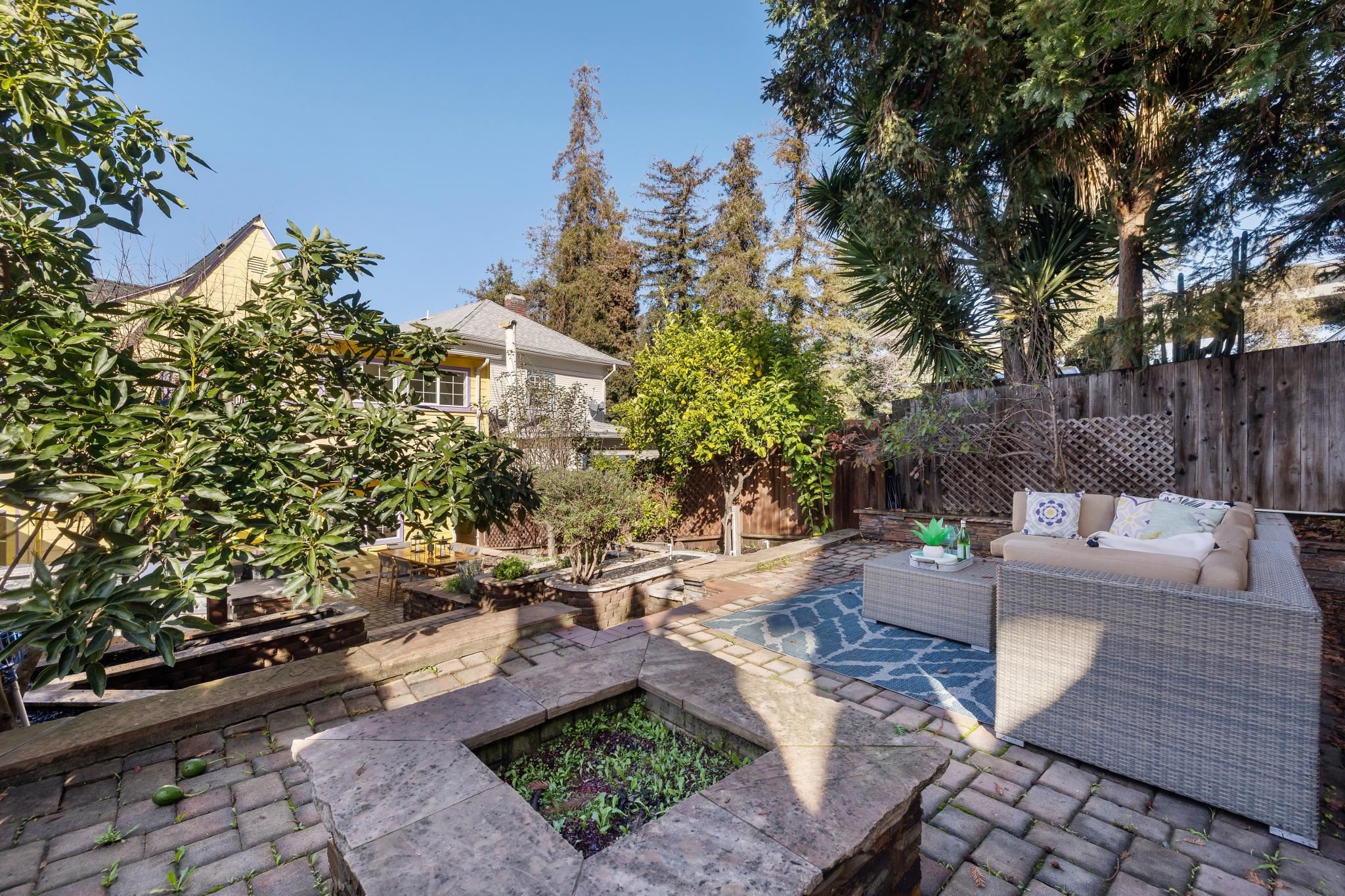 Detail Gallery Image 41 of 46 For 3340 Harrison St, Oakland,  CA 94611 - 3 Beds | 2 Baths