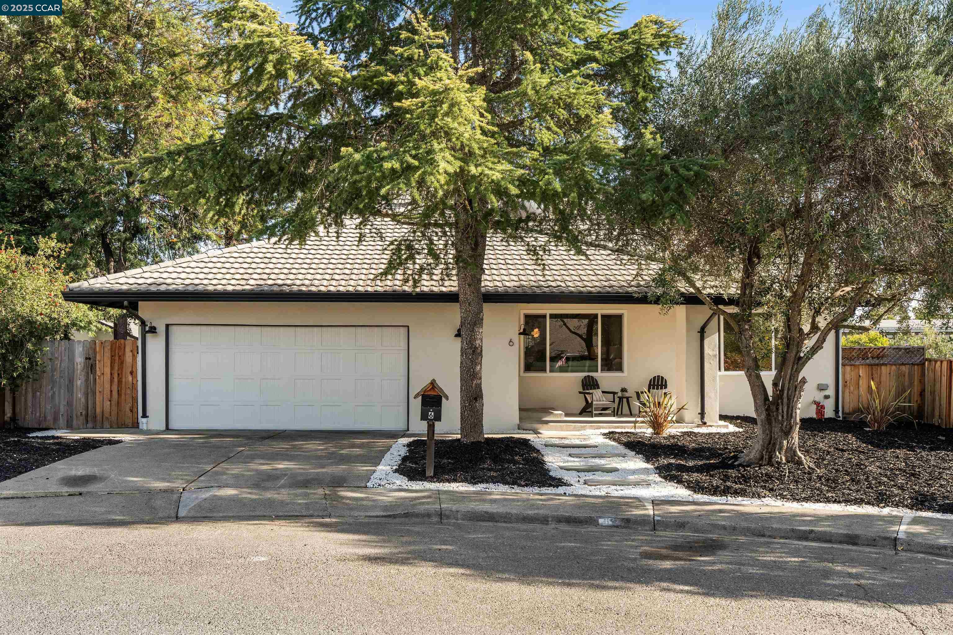 Front Image Thumbnail for CC41120059