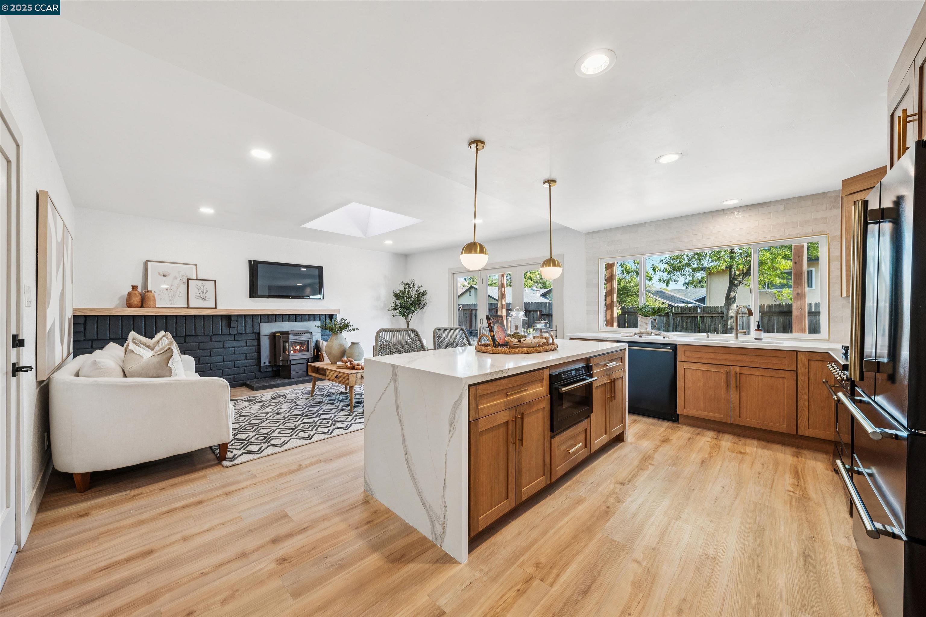 Detail Gallery Image 11 of 57 For 6 San Pedro Pl, San Ramon,  CA 94583 - 5 Beds | 3 Baths