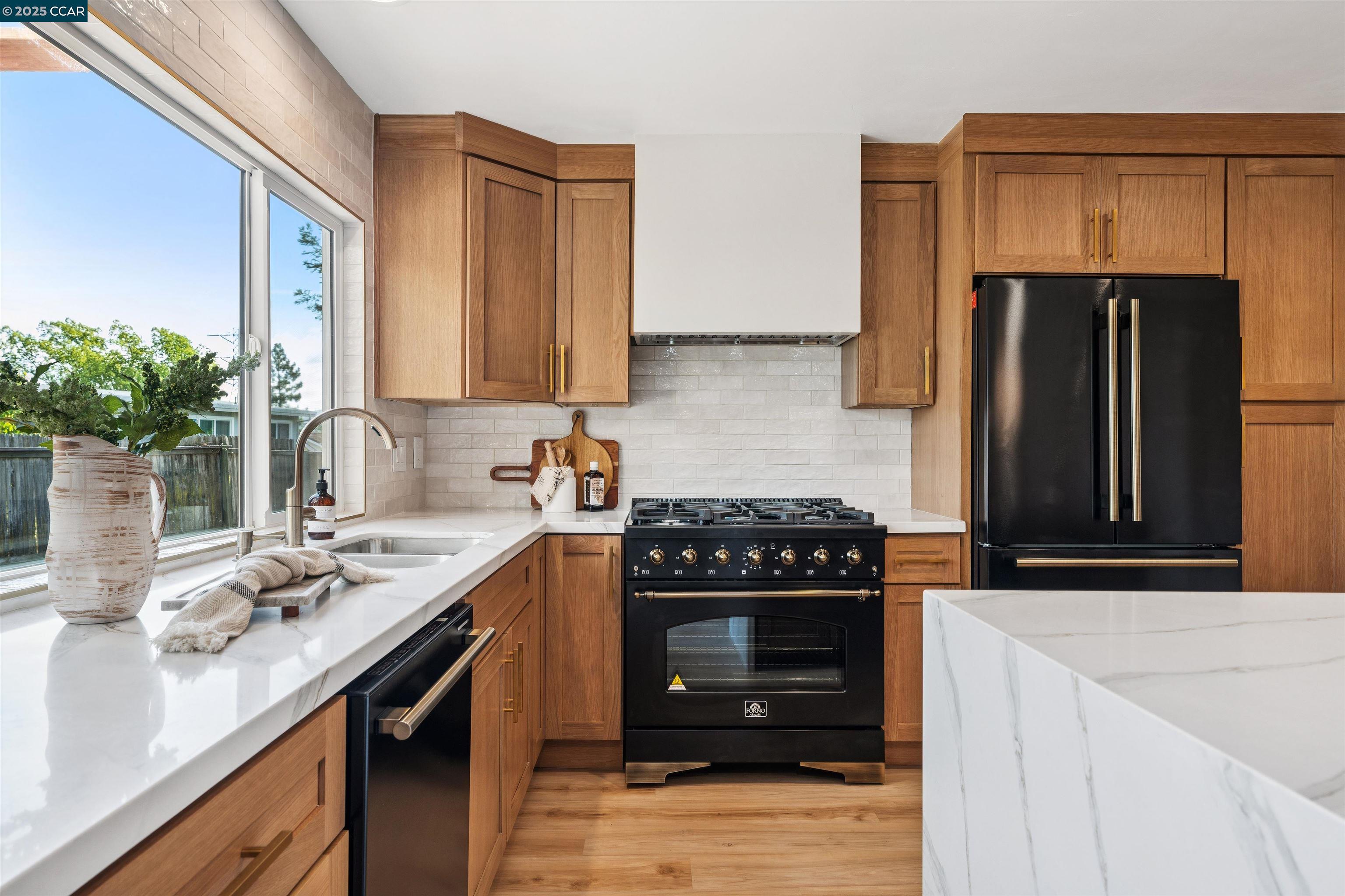 Detail Gallery Image 15 of 57 For 6 San Pedro Pl, San Ramon,  CA 94583 - 5 Beds | 3 Baths