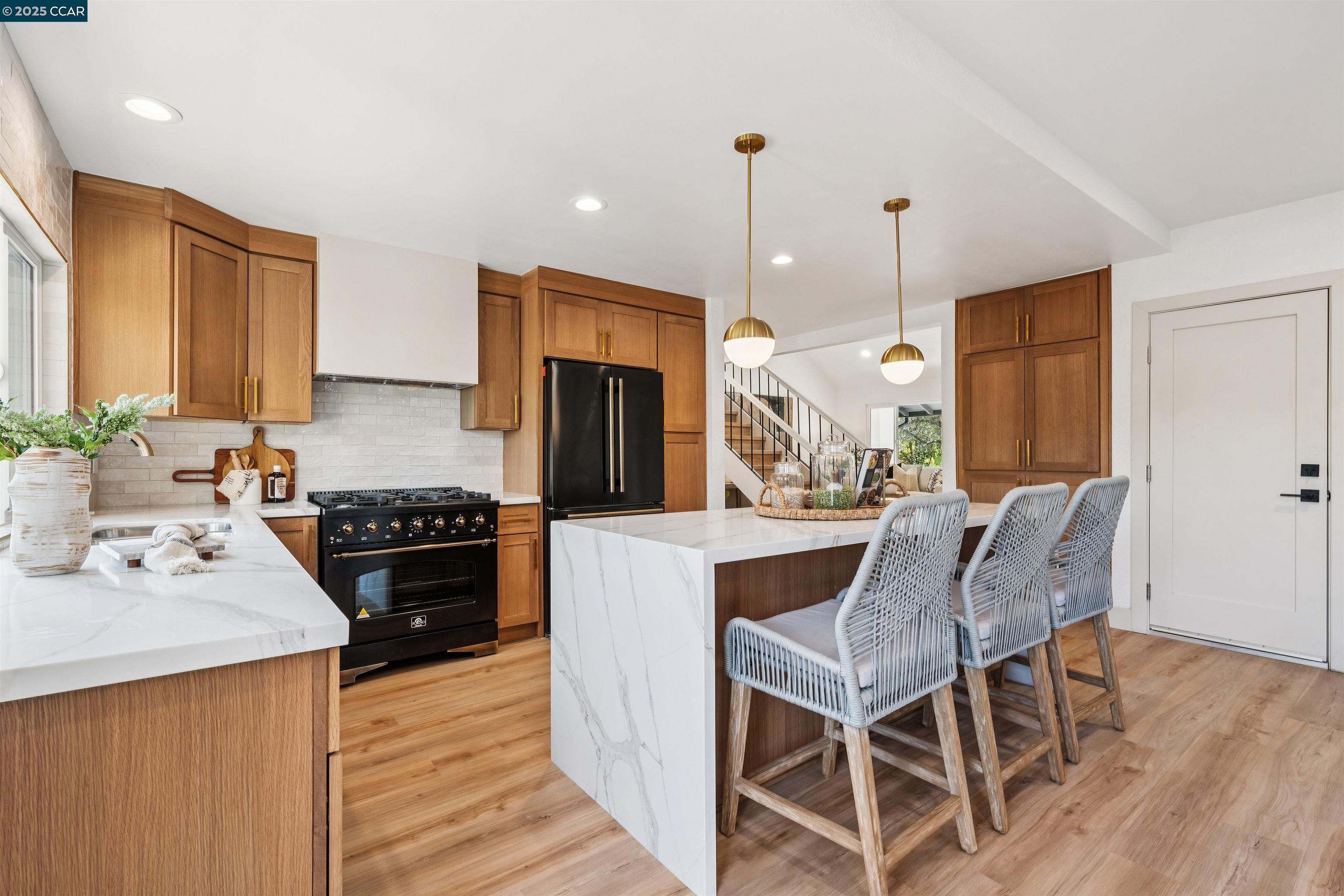 Detail Gallery Image 16 of 57 For 6 San Pedro Pl, San Ramon,  CA 94583 - 5 Beds | 3 Baths