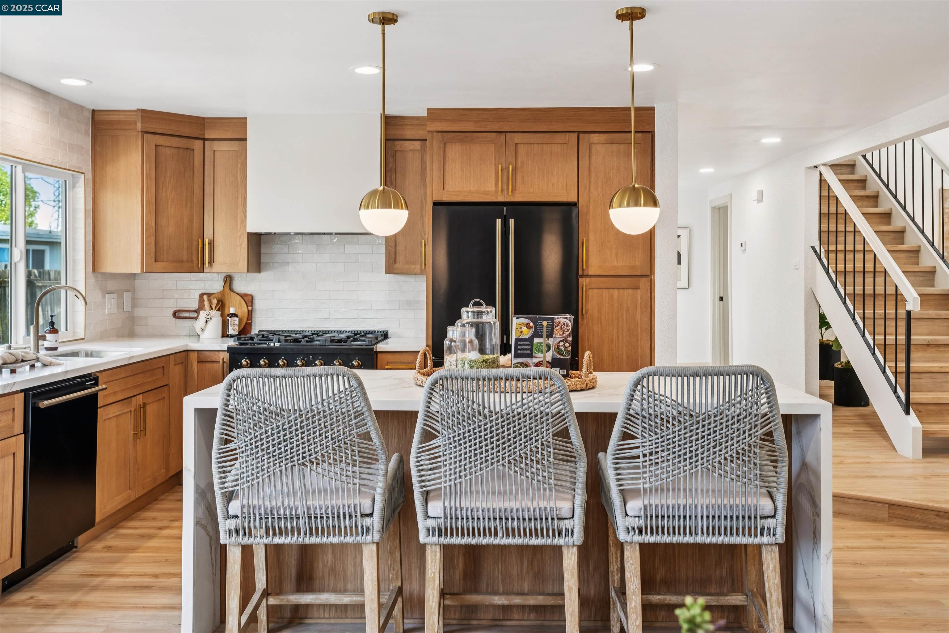 Detail Gallery Image 18 of 57 For 6 San Pedro Pl, San Ramon,  CA 94583 - 5 Beds | 3 Baths