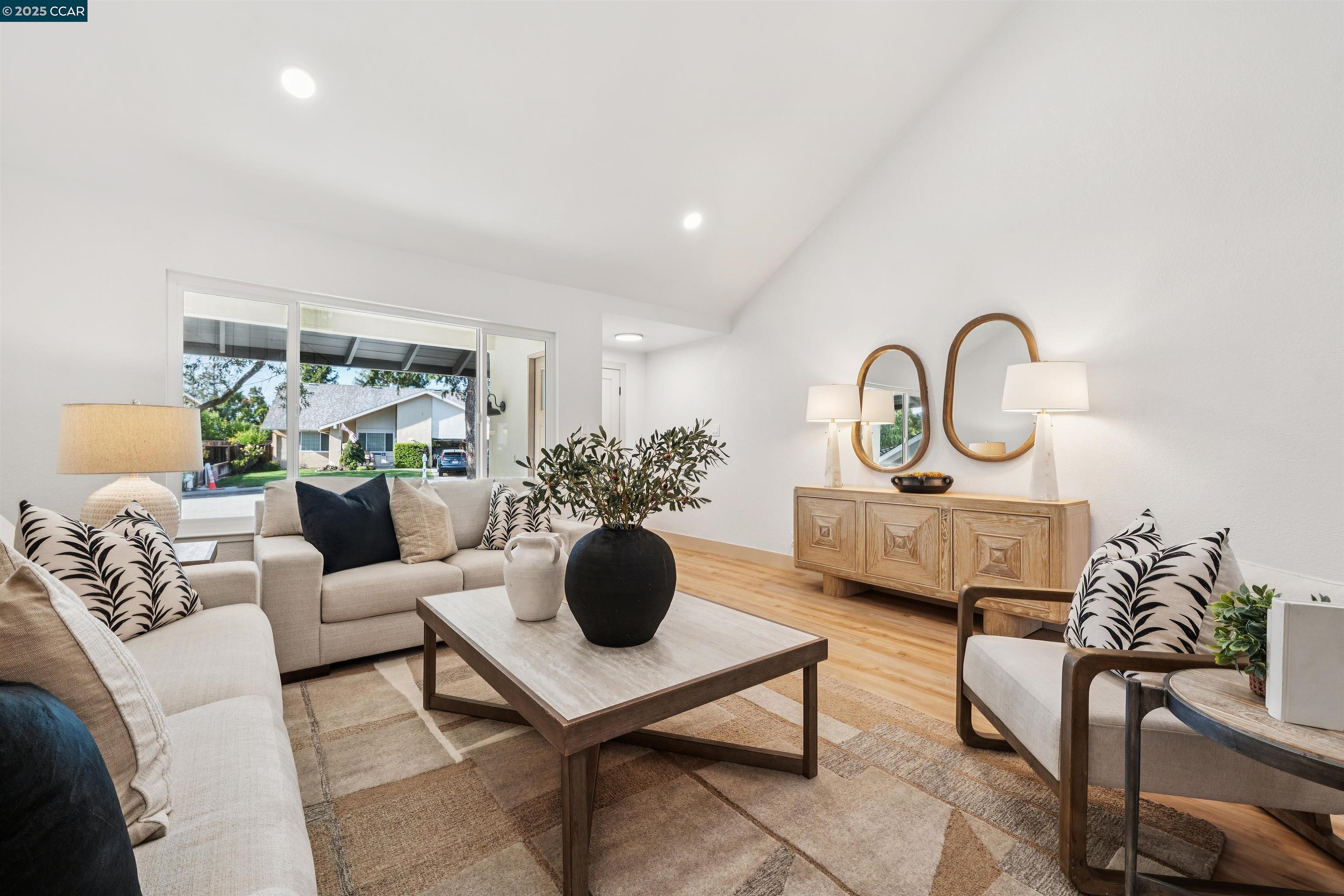 Detail Gallery Image 3 of 57 For 6 San Pedro Pl, San Ramon,  CA 94583 - 5 Beds | 3 Baths