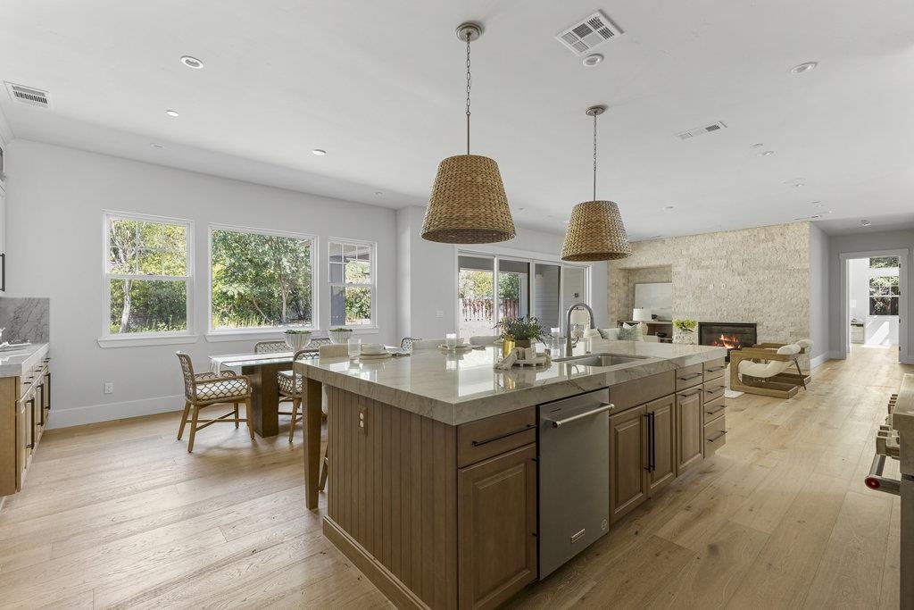 Detail Gallery Image 17 of 59 For 1953 La Cadena, Diablo,  CA 94528 - 6 Beds | 6 Baths