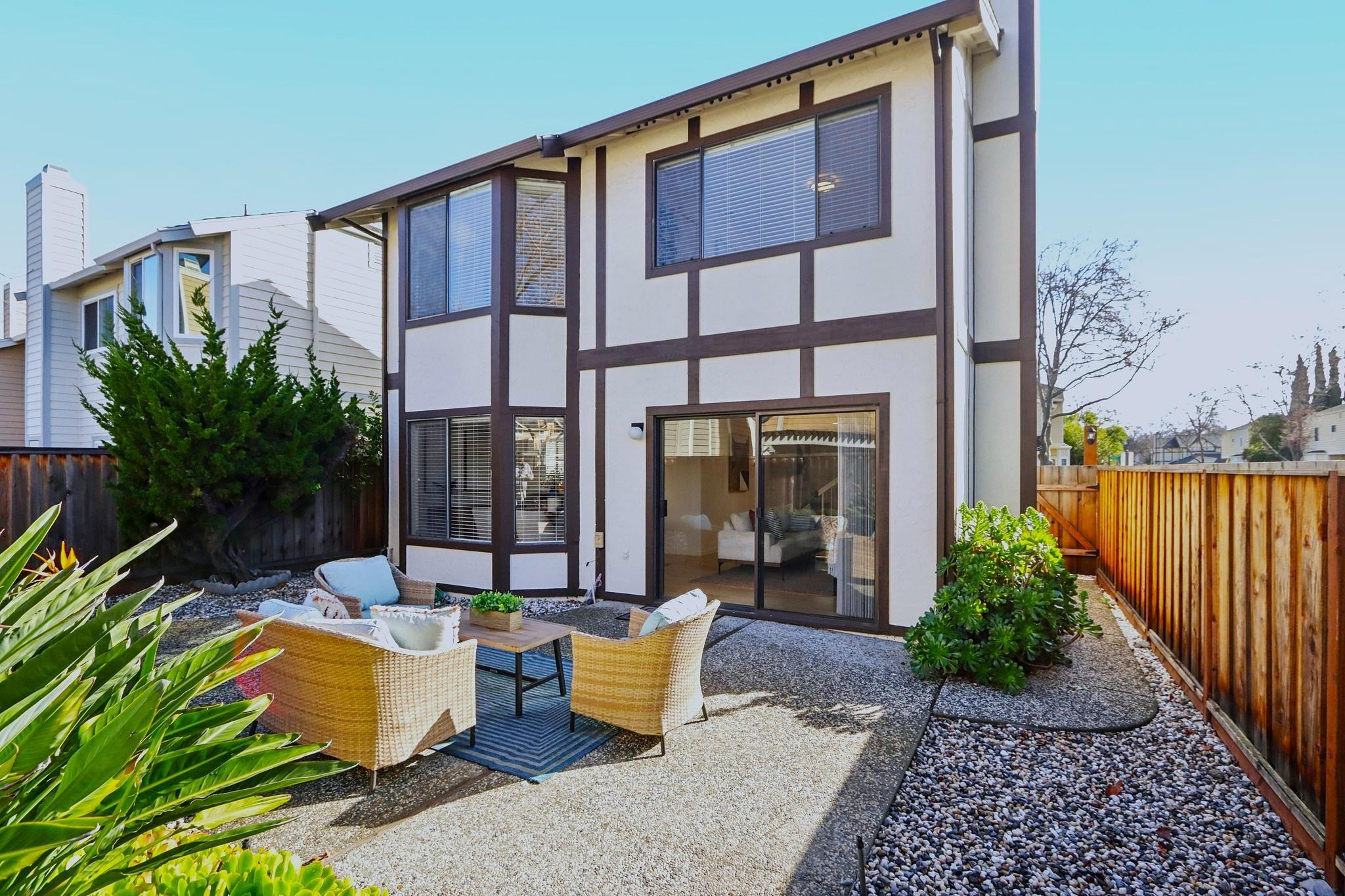 Detail Gallery Image 22 of 31 For 3691 Thrush Ter, Fremont,  CA 94555 - 2 Beds | 2/1 Baths