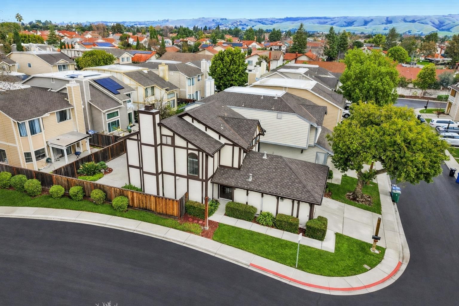 Detail Gallery Image 30 of 31 For 3691 Thrush Ter, Fremont,  CA 94555 - 2 Beds | 2/1 Baths