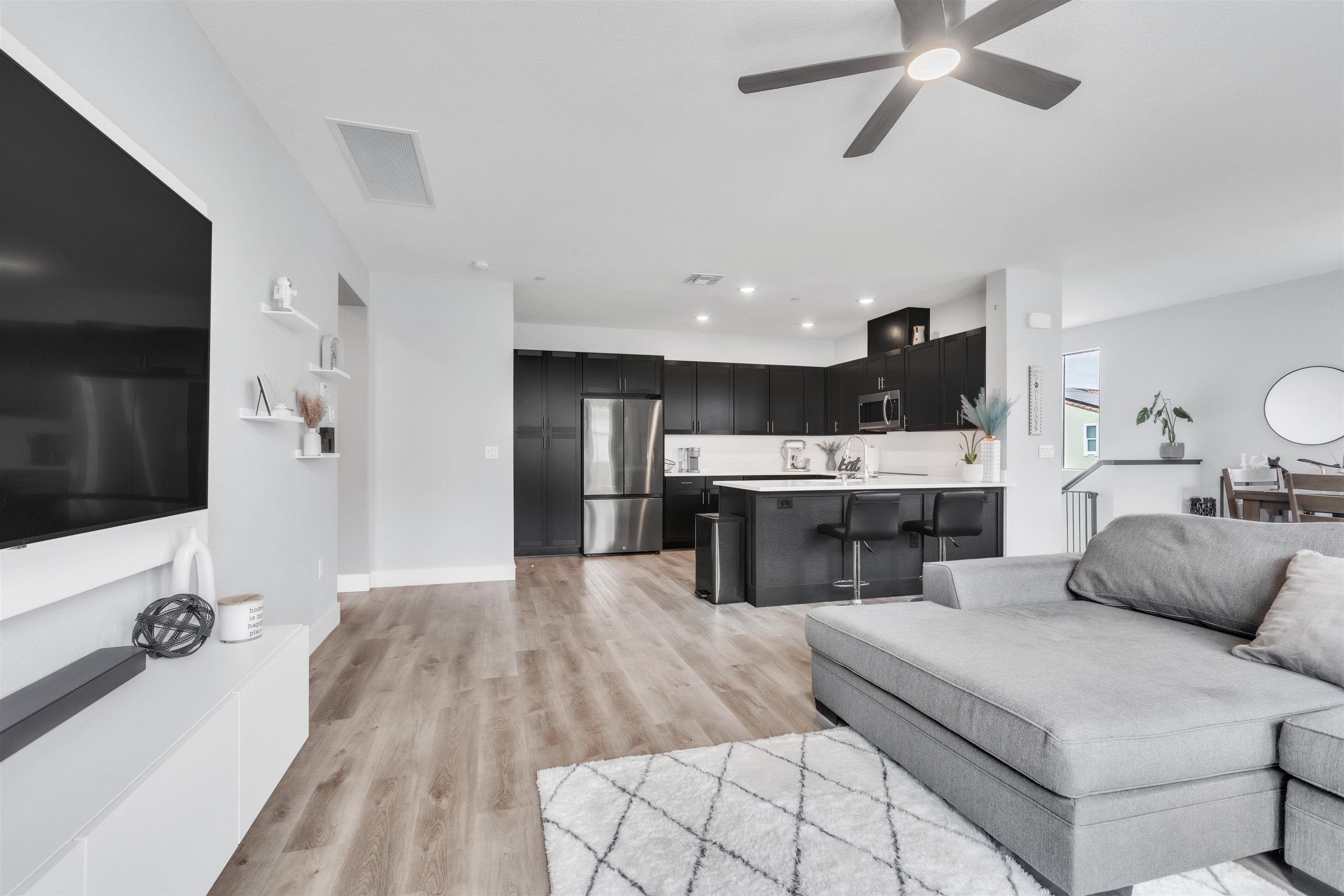 Detail Gallery Image 9 of 32 For 5301 E Commerce Way #34104,  Sacramento,  CA 95835 - 2 Beds | 2 Baths