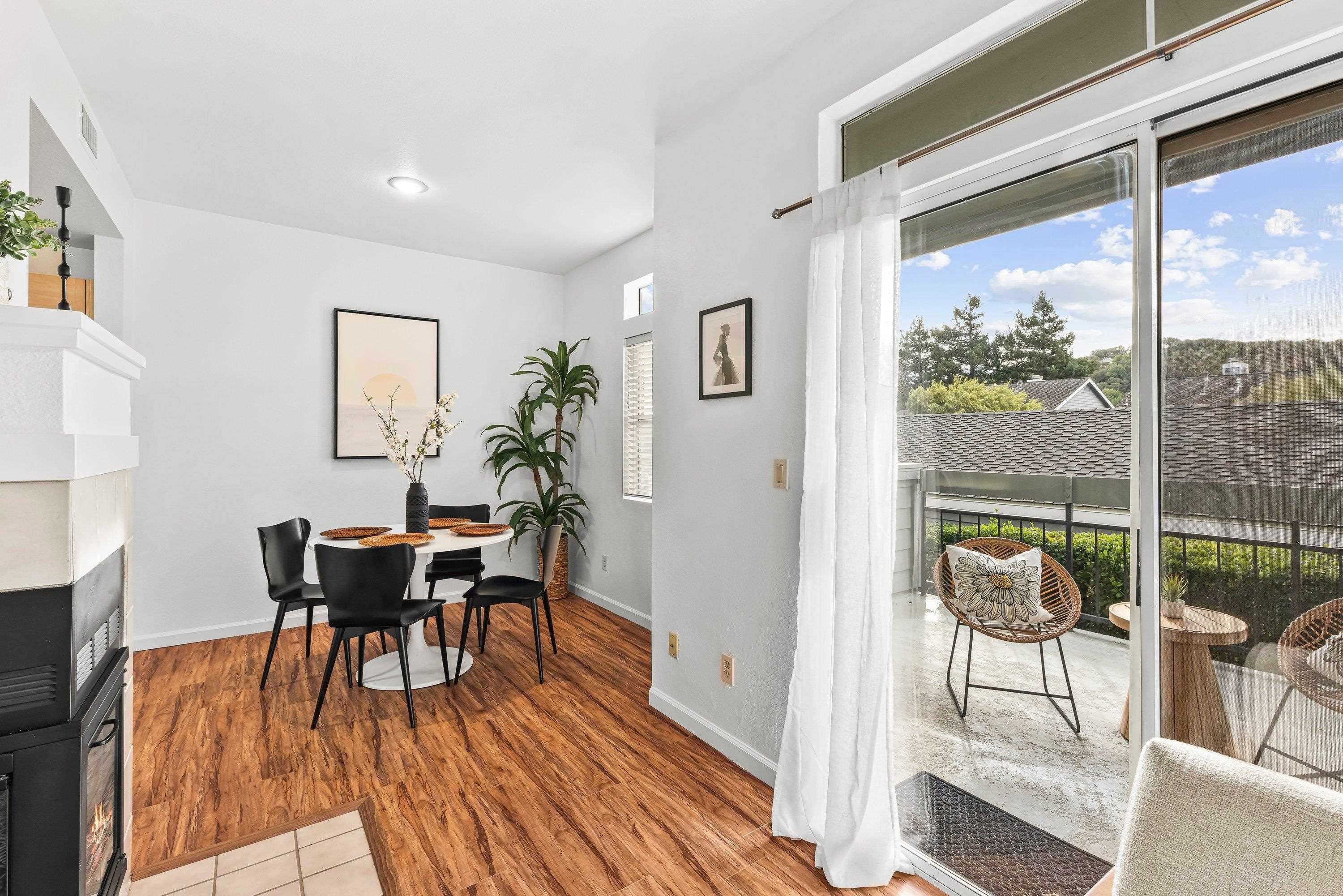 Detail Gallery Image 12 of 30 For 8185 Mountain View Dr #C,  Pleasanton,  CA 94588 - 1 Beds | 1 Baths