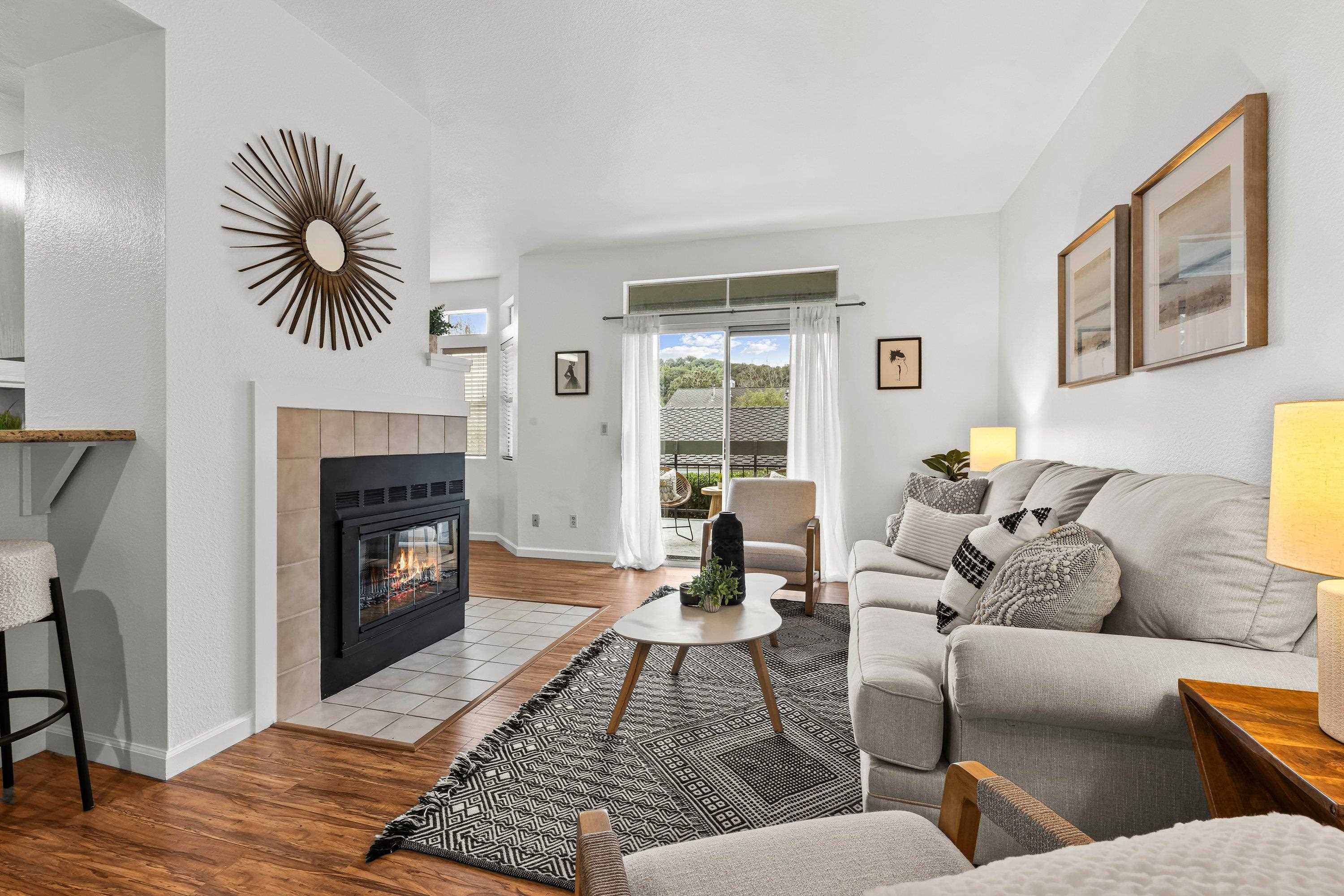 Detail Gallery Image 7 of 30 For 8185 Mountain View Dr #C,  Pleasanton,  CA 94588 - 1 Beds | 1 Baths