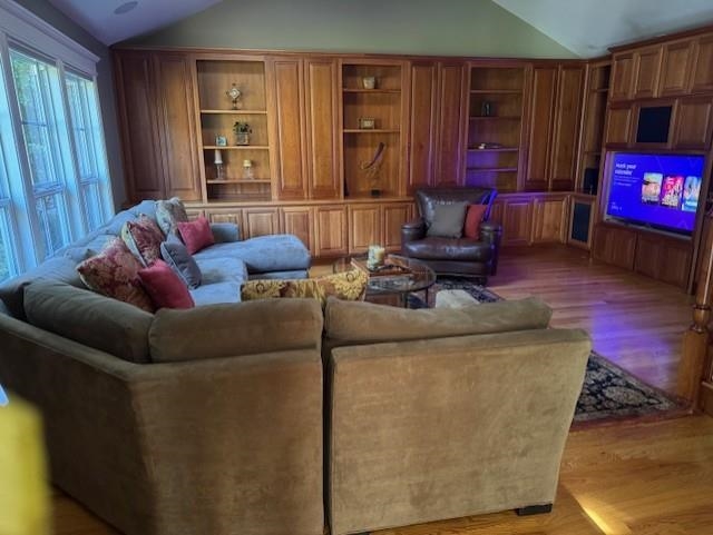 Detail Gallery Image 4 of 19 For 102 Overhill Rd, Orinda,  CA 94563 - 5 Beds | 4/1 Baths