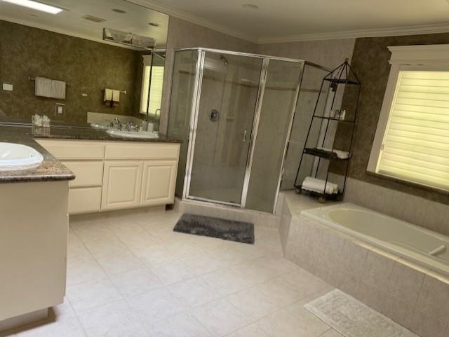 Detail Gallery Image 7 of 19 For 102 Overhill Rd, Orinda,  CA 94563 - 5 Beds | 4/1 Baths