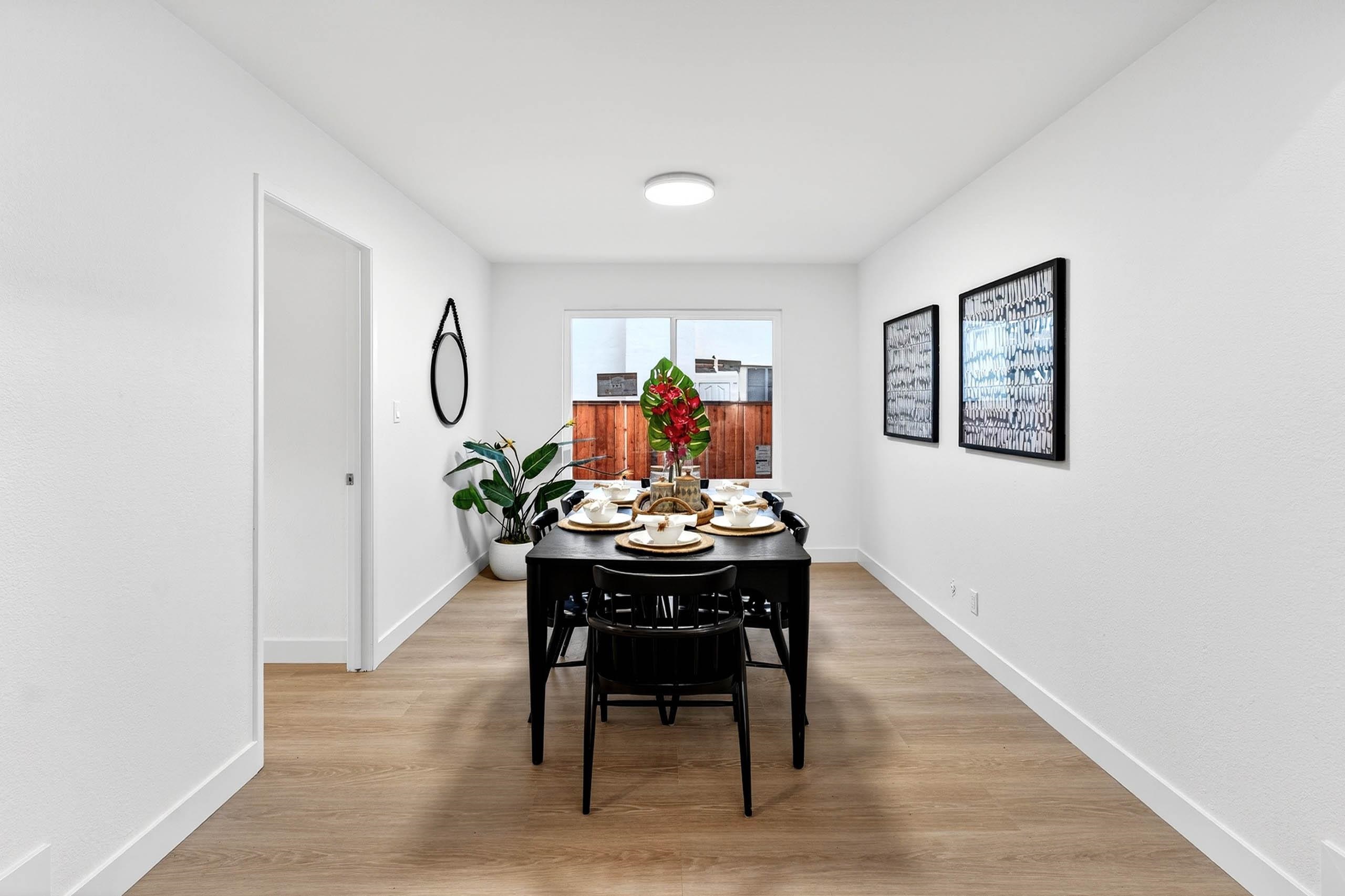 Detail Gallery Image 6 of 54 For 32508 Regents Blvd, Union City,  CA 94587 - 4 Beds | 2/1 Baths