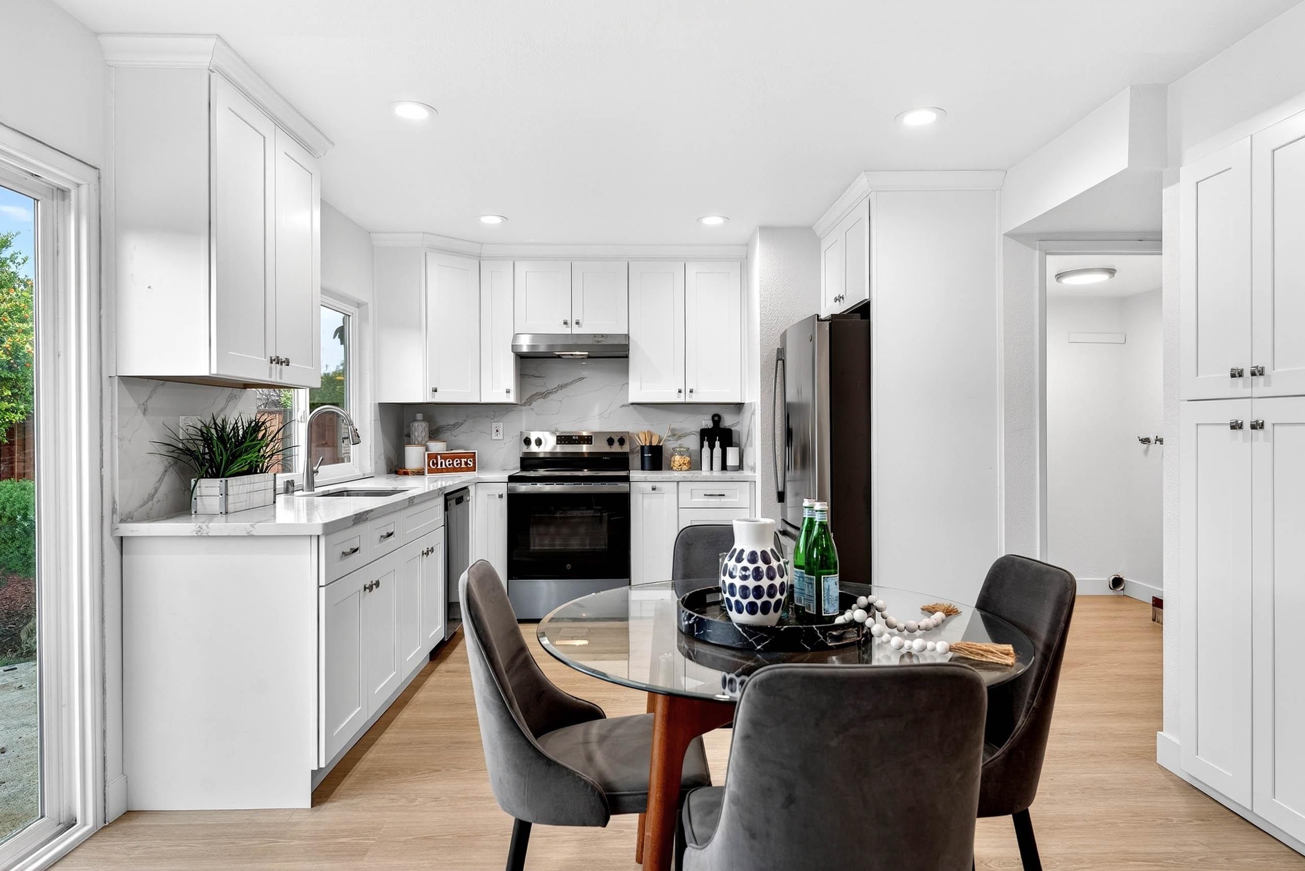 Detail Gallery Image 8 of 54 For 32508 Regents Blvd, Union City,  CA 94587 - 4 Beds | 2/1 Baths