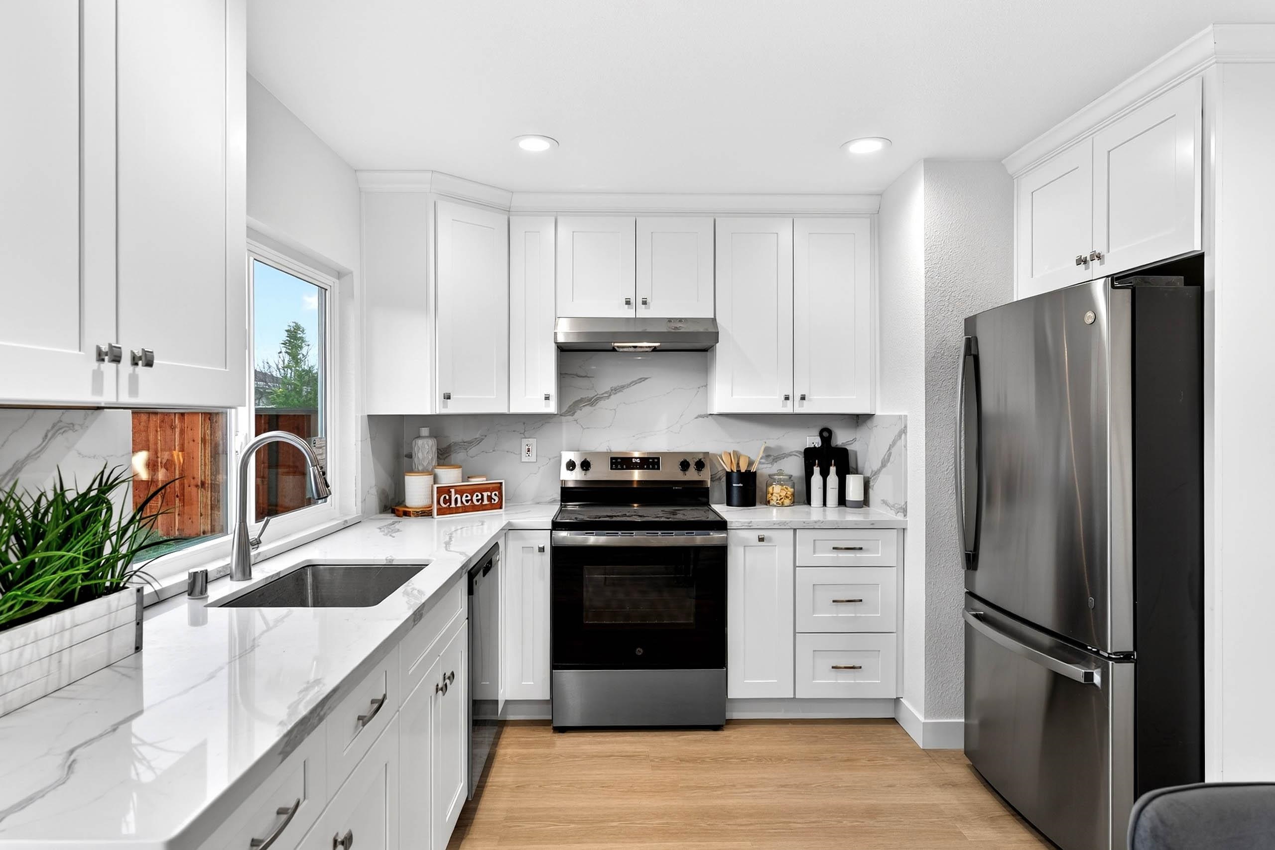 Detail Gallery Image 9 of 54 For 32508 Regents Blvd, Union City,  CA 94587 - 4 Beds | 2/1 Baths