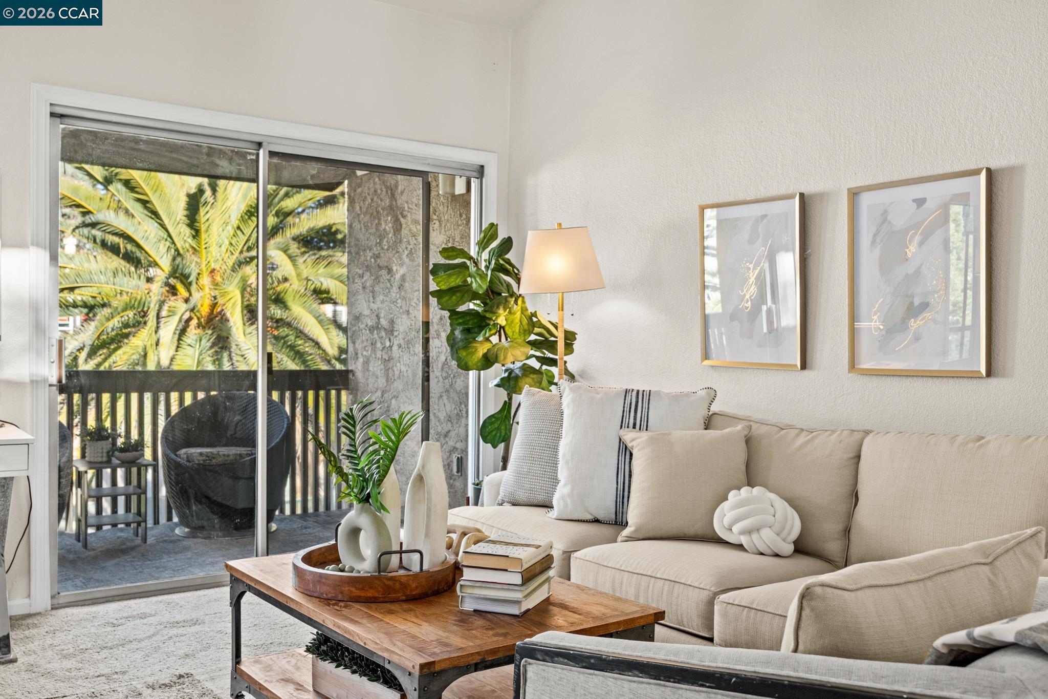 Photo #2: 41120071 Listing: Photo #2