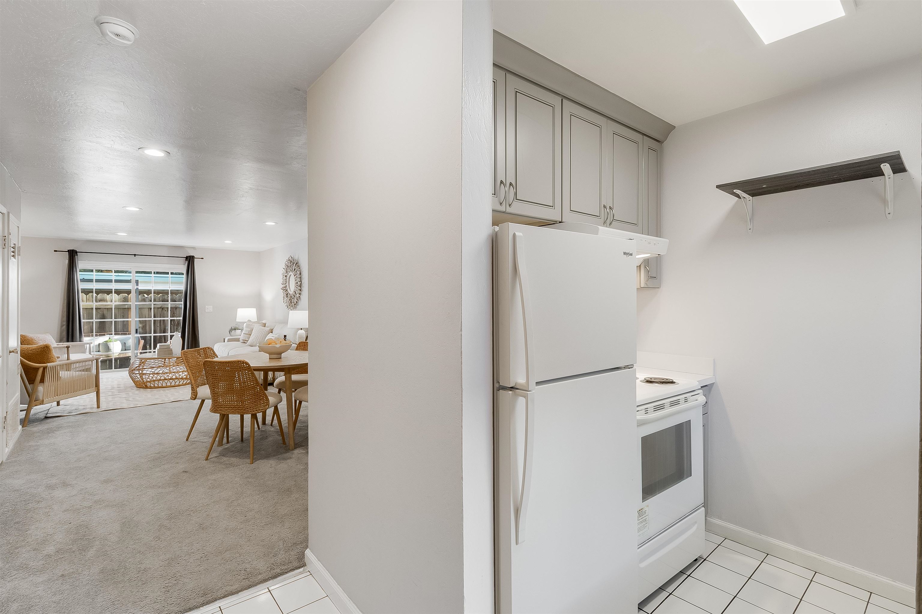 Detail Gallery Image 3 of 23 For 3905 Clayton Rd #37,  Concord,  CA 94521 - 2 Beds | 1/1 Baths