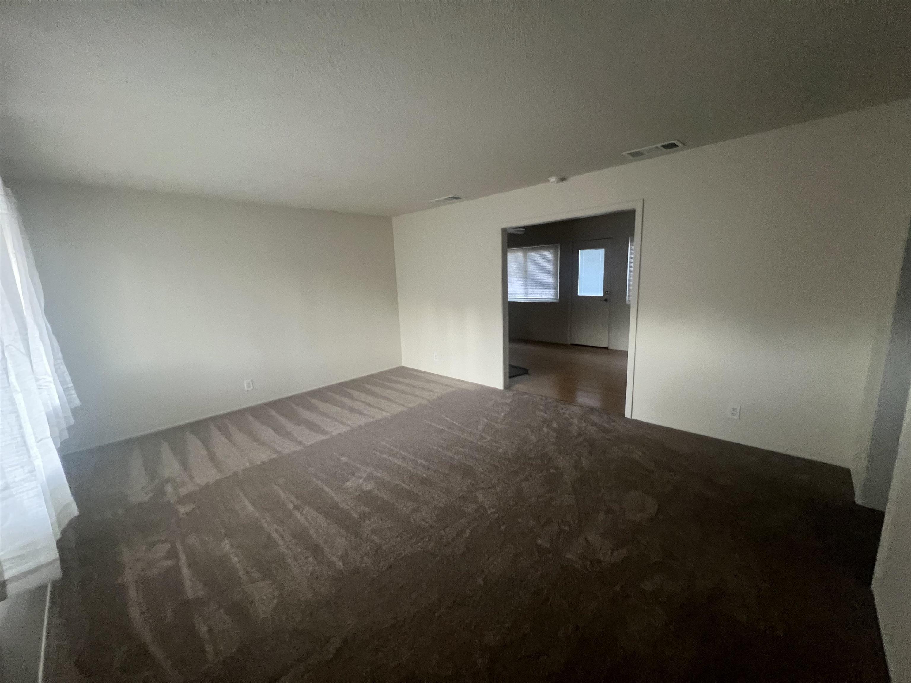 Detail Gallery Image 4 of 27 For 8475 Galindo Drive, Dublin,  CA 94568 - 3 Beds | 2 Baths