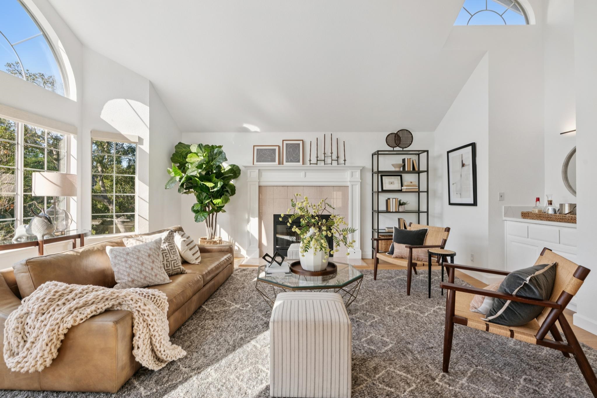 Detail Gallery Image 2 of 52 For 1715 Alhambra Ln, Oakland,  CA 94611 - 4 Beds | 3 Baths