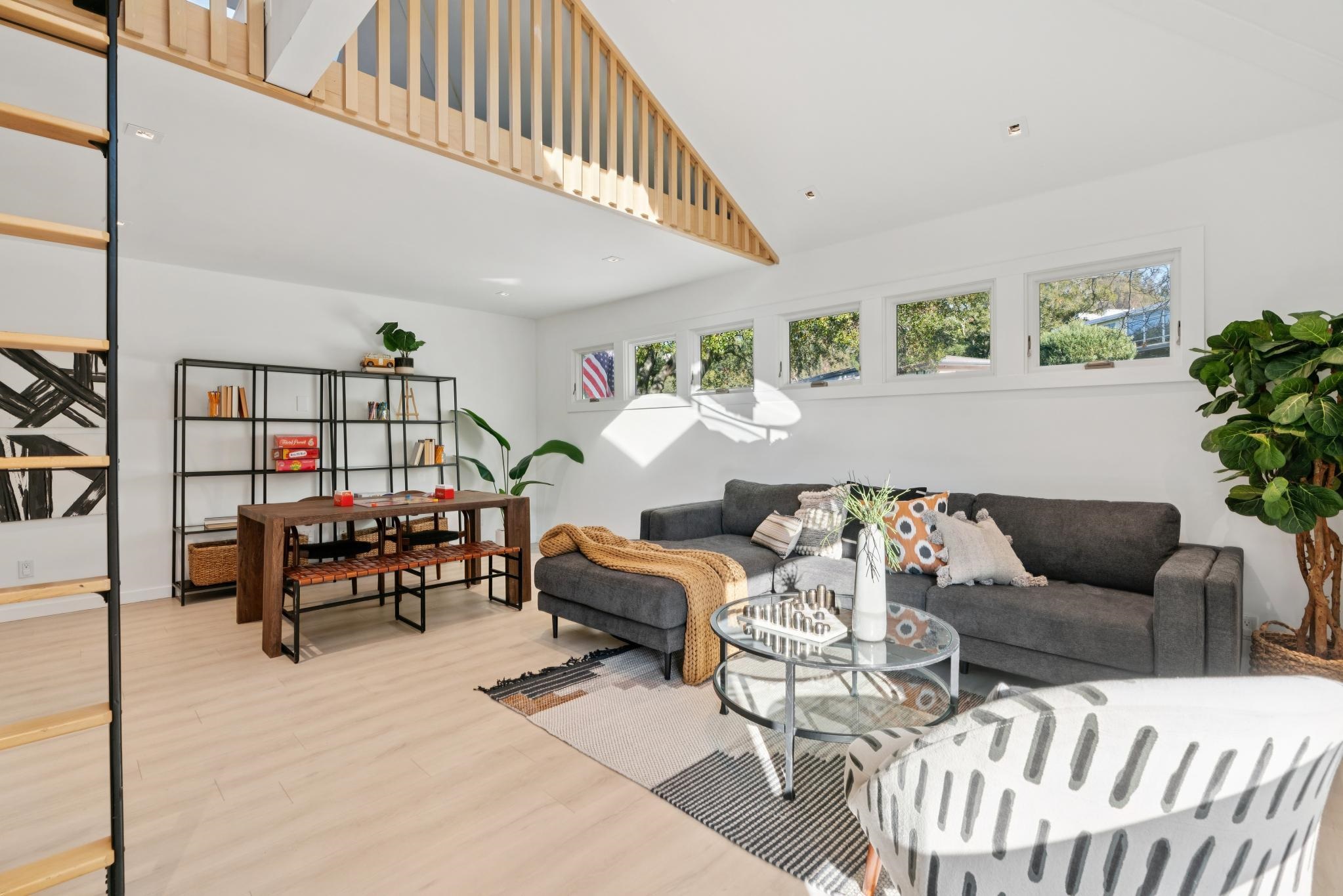 Detail Gallery Image 22 of 52 For 1715 Alhambra Ln, Oakland,  CA 94611 - 4 Beds | 3 Baths