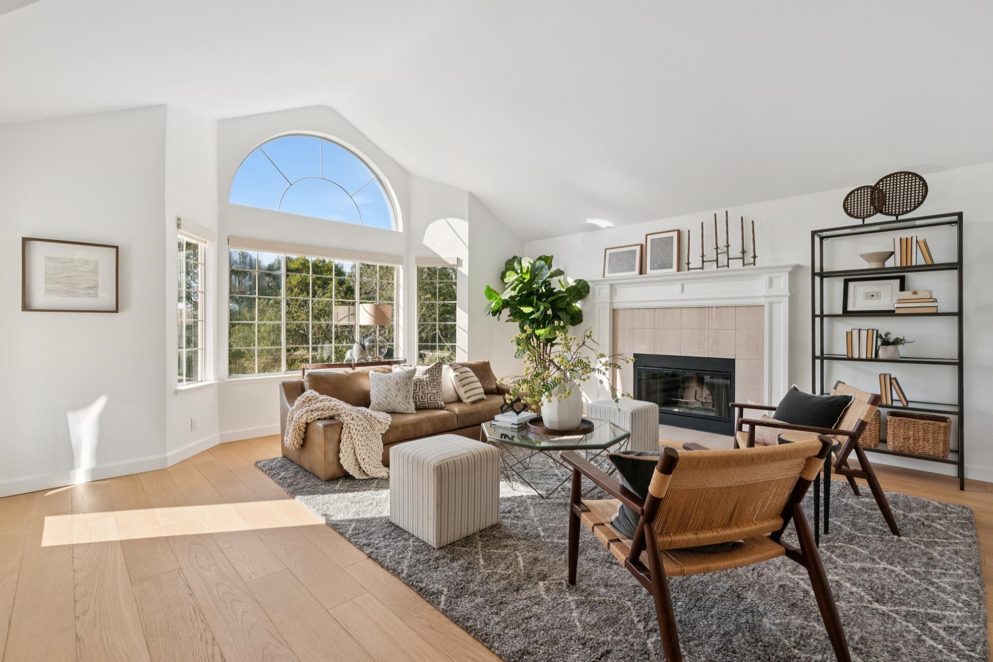 Detail Gallery Image 4 of 52 For 1715 Alhambra Ln, Oakland,  CA 94611 - 4 Beds | 3 Baths