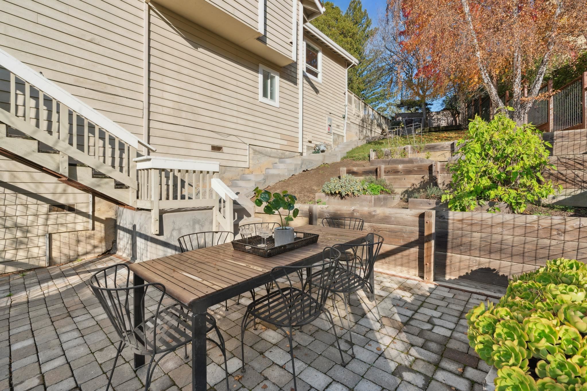 Detail Gallery Image 47 of 52 For 1715 Alhambra Ln, Oakland,  CA 94611 - 4 Beds | 3 Baths