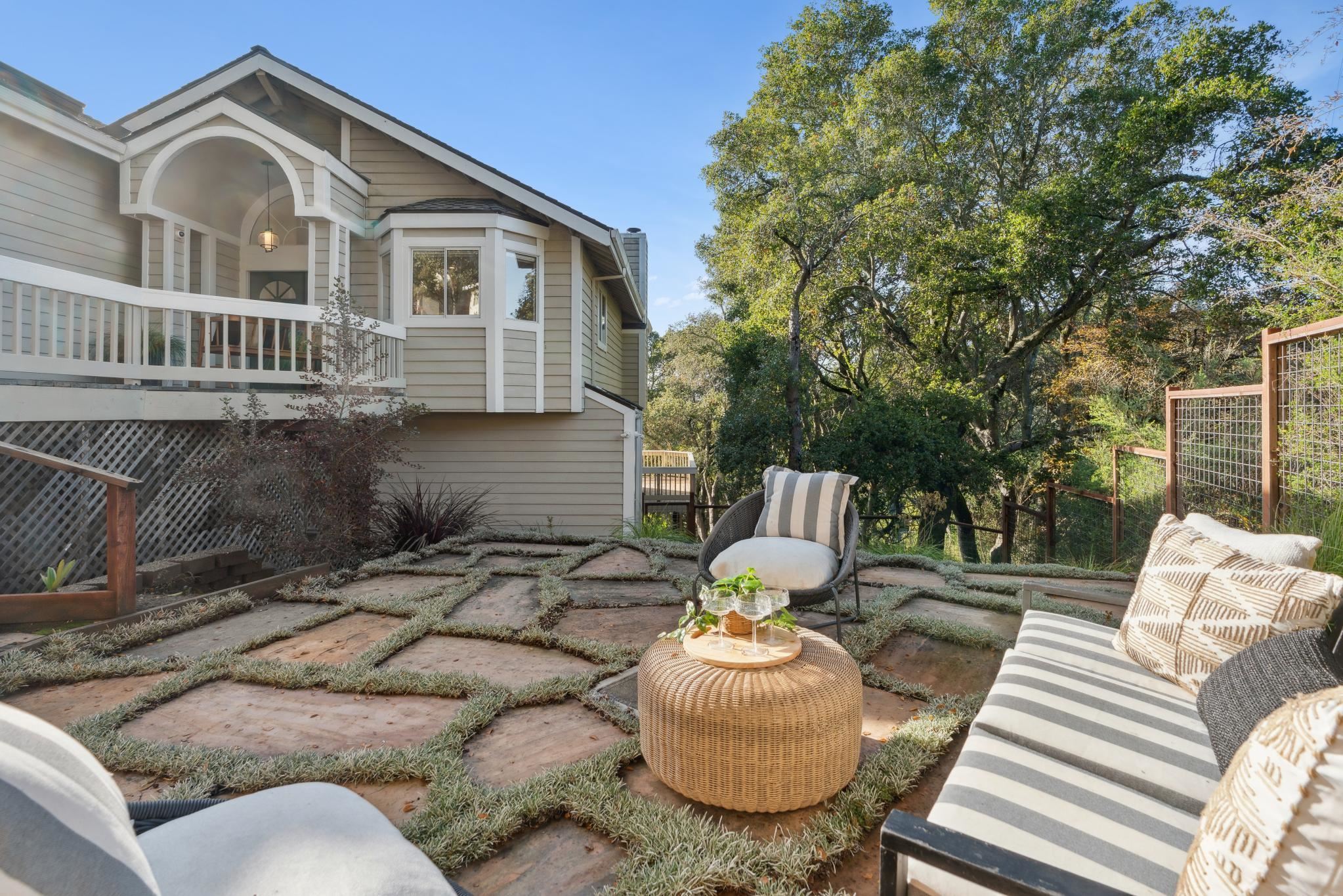 Detail Gallery Image 50 of 52 For 1715 Alhambra Ln, Oakland,  CA 94611 - 4 Beds | 3 Baths