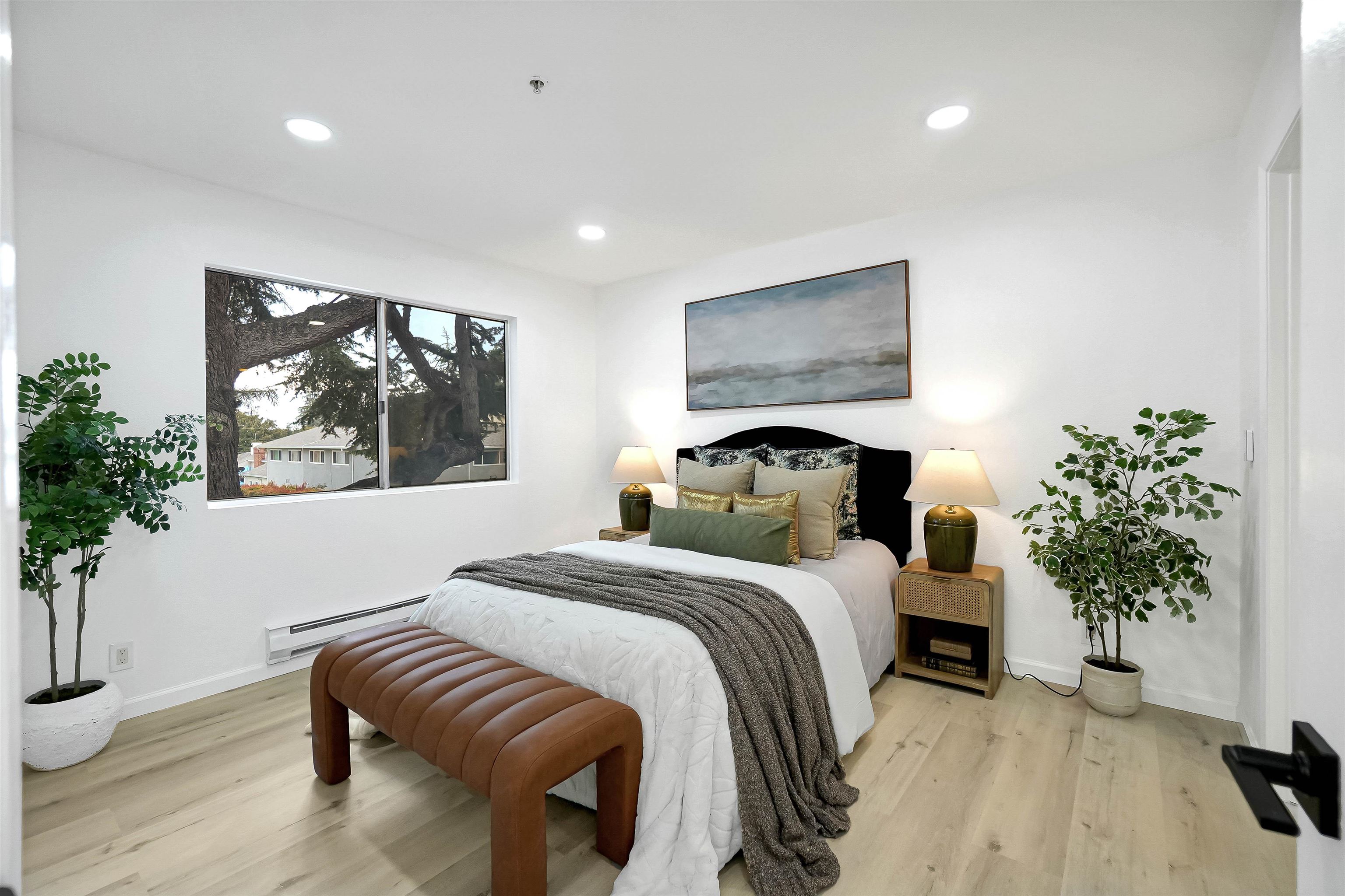 Detail Gallery Image 30 of 47 For 20115 Redwood Rd #9,  Castro Valley,  CA 94546 - 2 Beds | 2/1 Baths