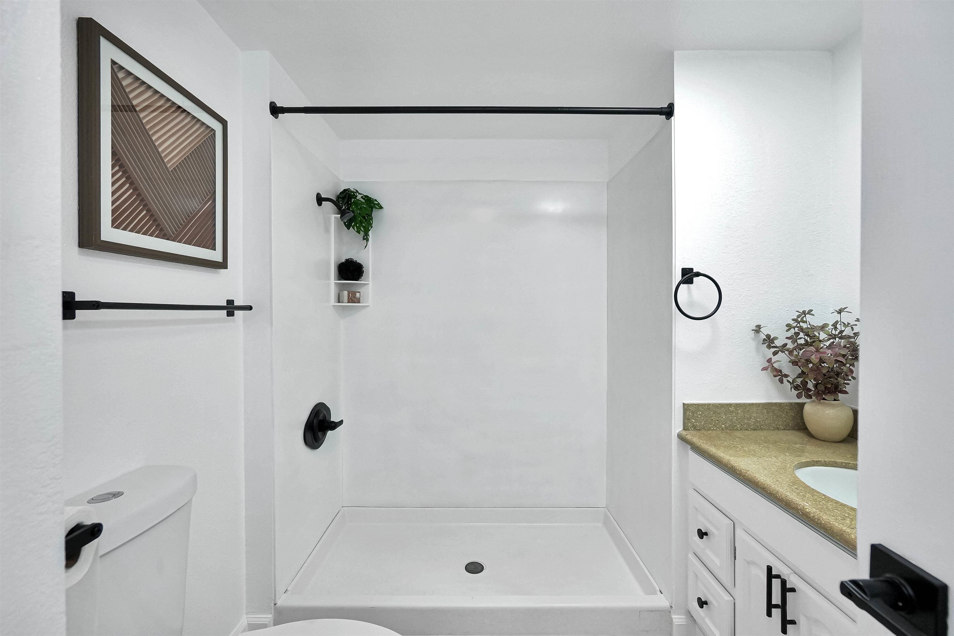 Detail Gallery Image 34 of 47 For 20115 Redwood Rd #9,  Castro Valley,  CA 94546 - 2 Beds | 2/1 Baths