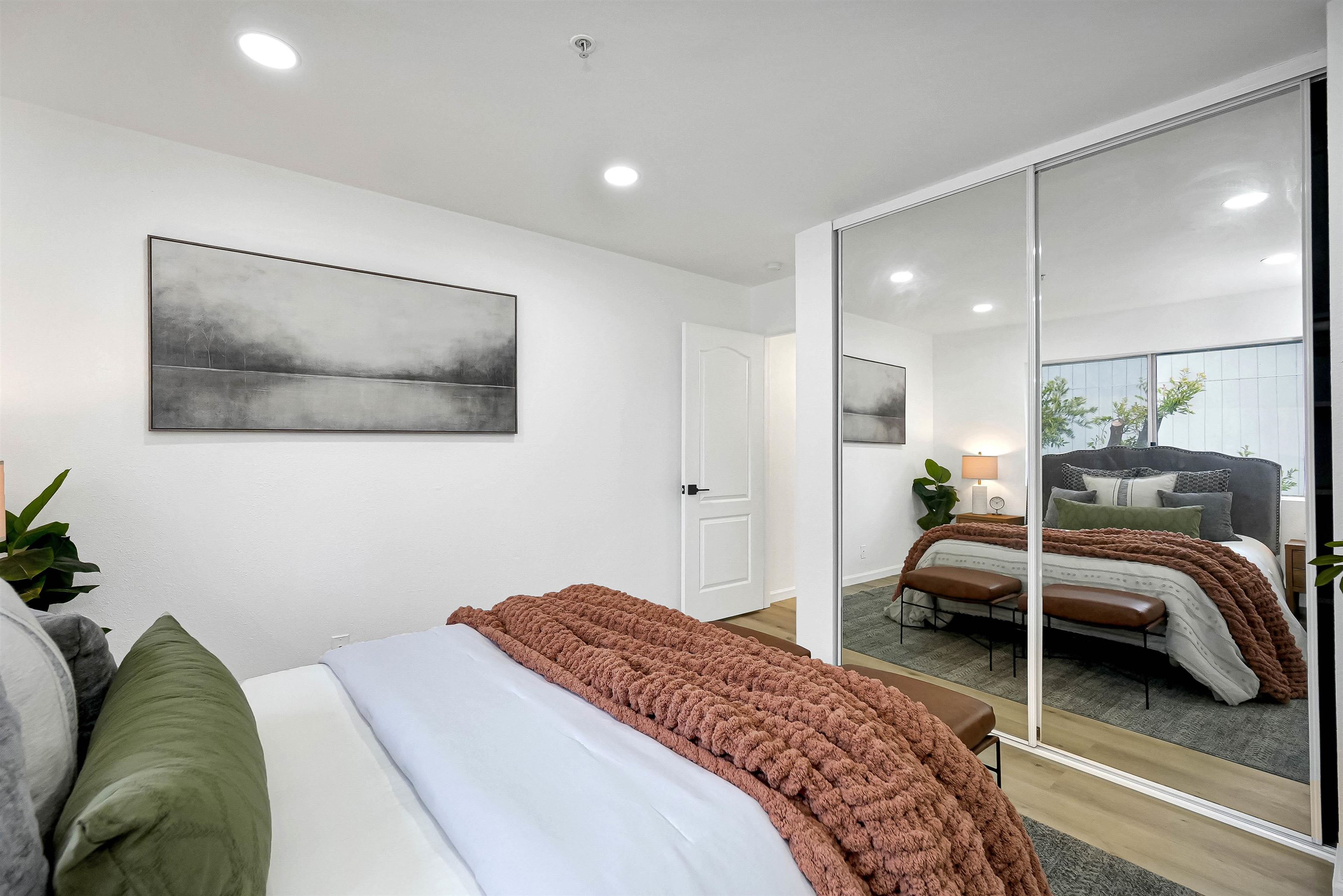 Detail Gallery Image 38 of 47 For 20115 Redwood Rd #9,  Castro Valley,  CA 94546 - 2 Beds | 2/1 Baths