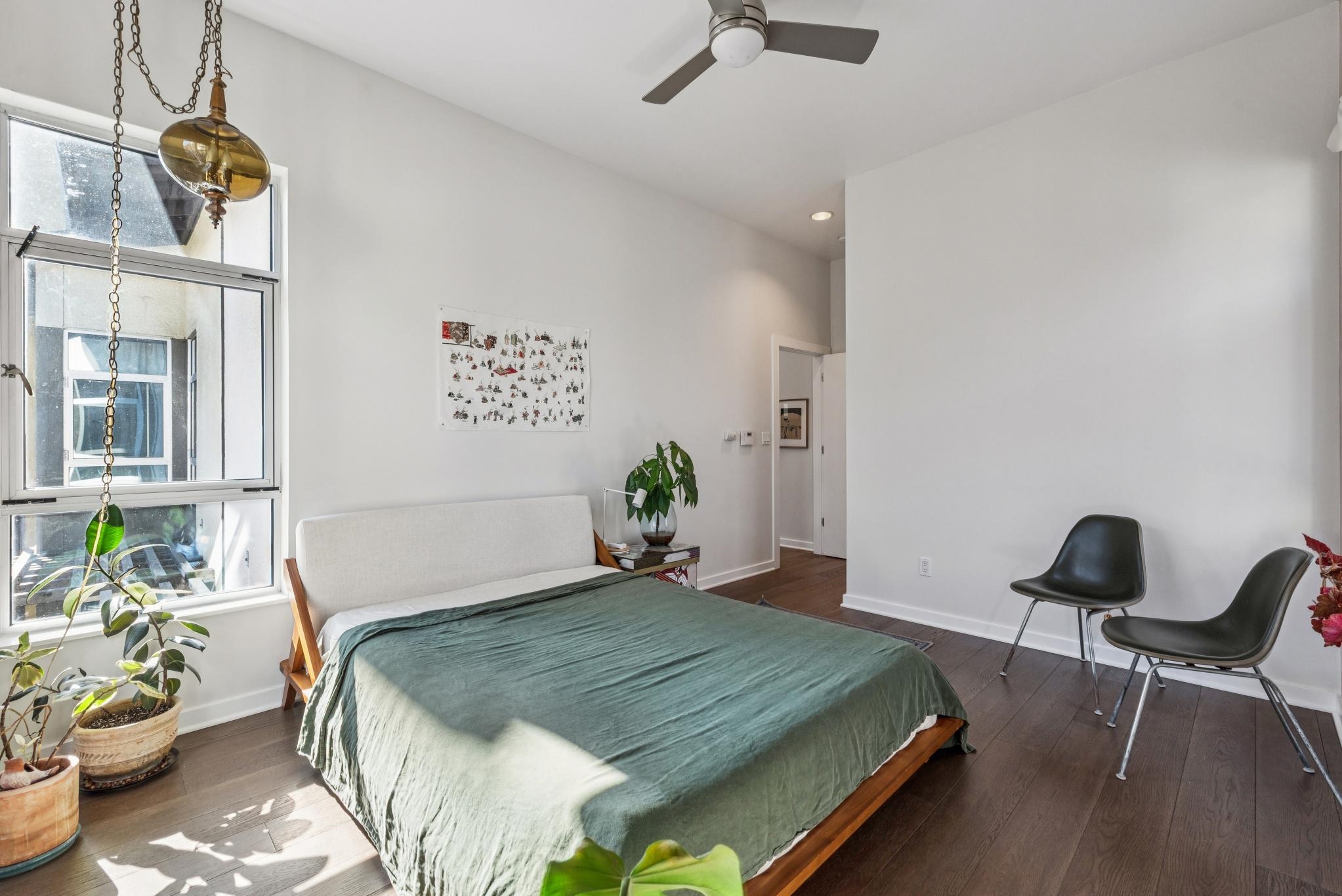 Detail Gallery Image 18 of 27 For 9 Ealing Ln, Oakland,  CA 94608 - 1 Beds | 1 Baths