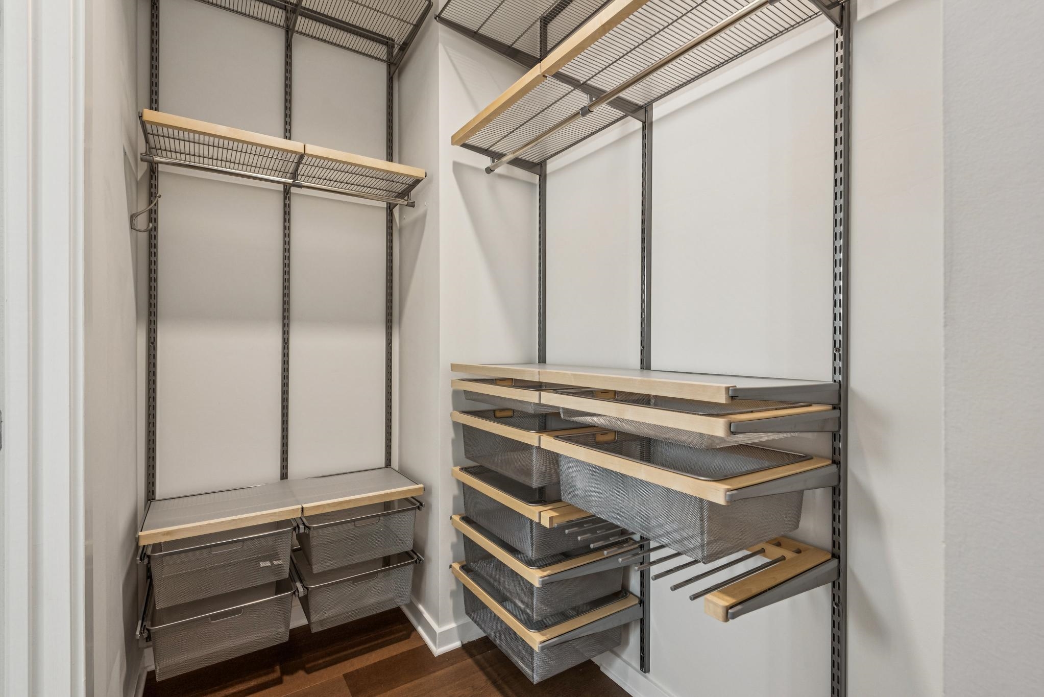 Detail Gallery Image 19 of 27 For 9 Ealing Ln, Oakland,  CA 94608 - 1 Beds | 1 Baths