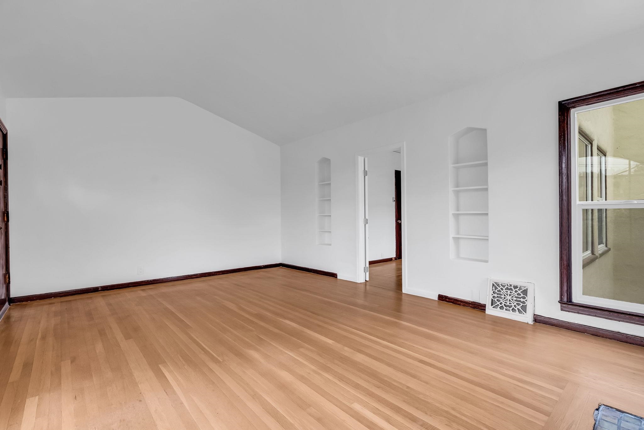 Detail Gallery Image 9 of 56 For 2340 Virginia St, Berkeley,  CA 94709 - – Beds | – Baths