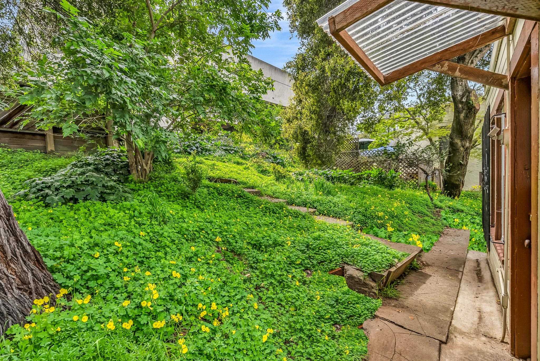 Detail Gallery Image 46 of 60 For 2340 Virginia St, Berkeley,  CA 94709 - 5 Beds | 3 Baths