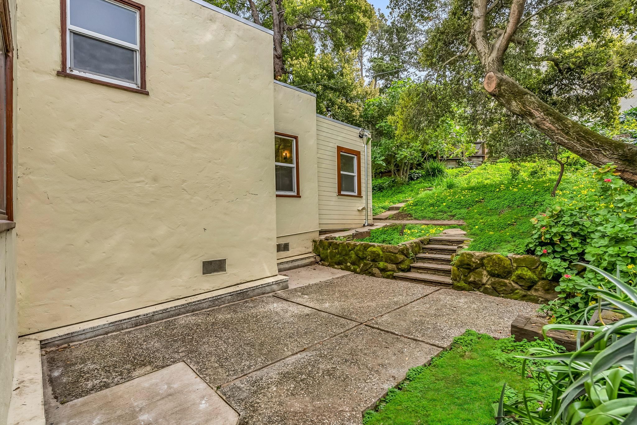 Detail Gallery Image 49 of 60 For 2340 Virginia St, Berkeley,  CA 94709 - 5 Beds | 3 Baths