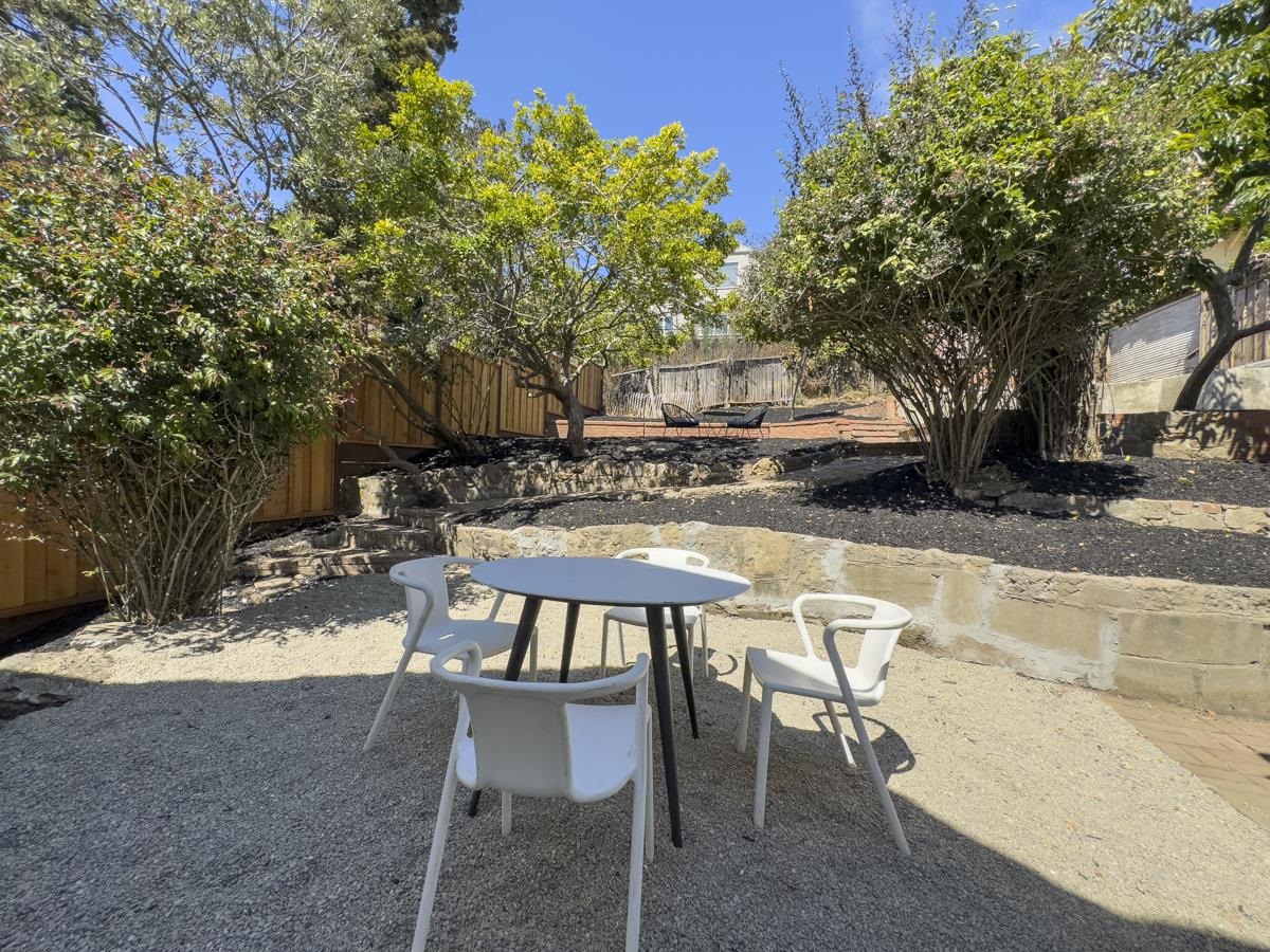 Detail Gallery Image 21 of 52 For 479 Kentucky Ave, Berkeley,  CA 94707 - 3 Beds | 2 Baths