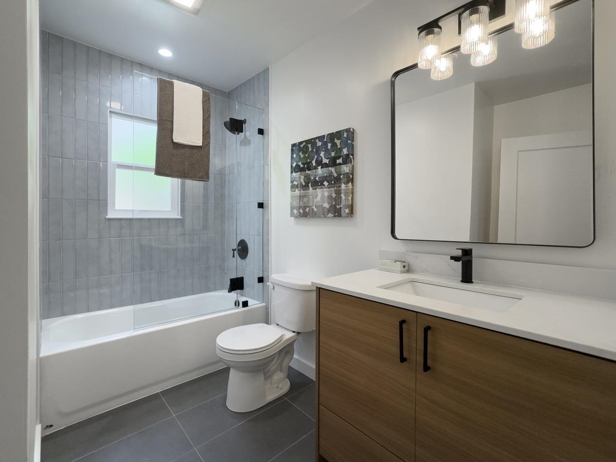 Detail Gallery Image 28 of 52 For 479 Kentucky Ave, Berkeley,  CA 94707 - 3 Beds | 2 Baths