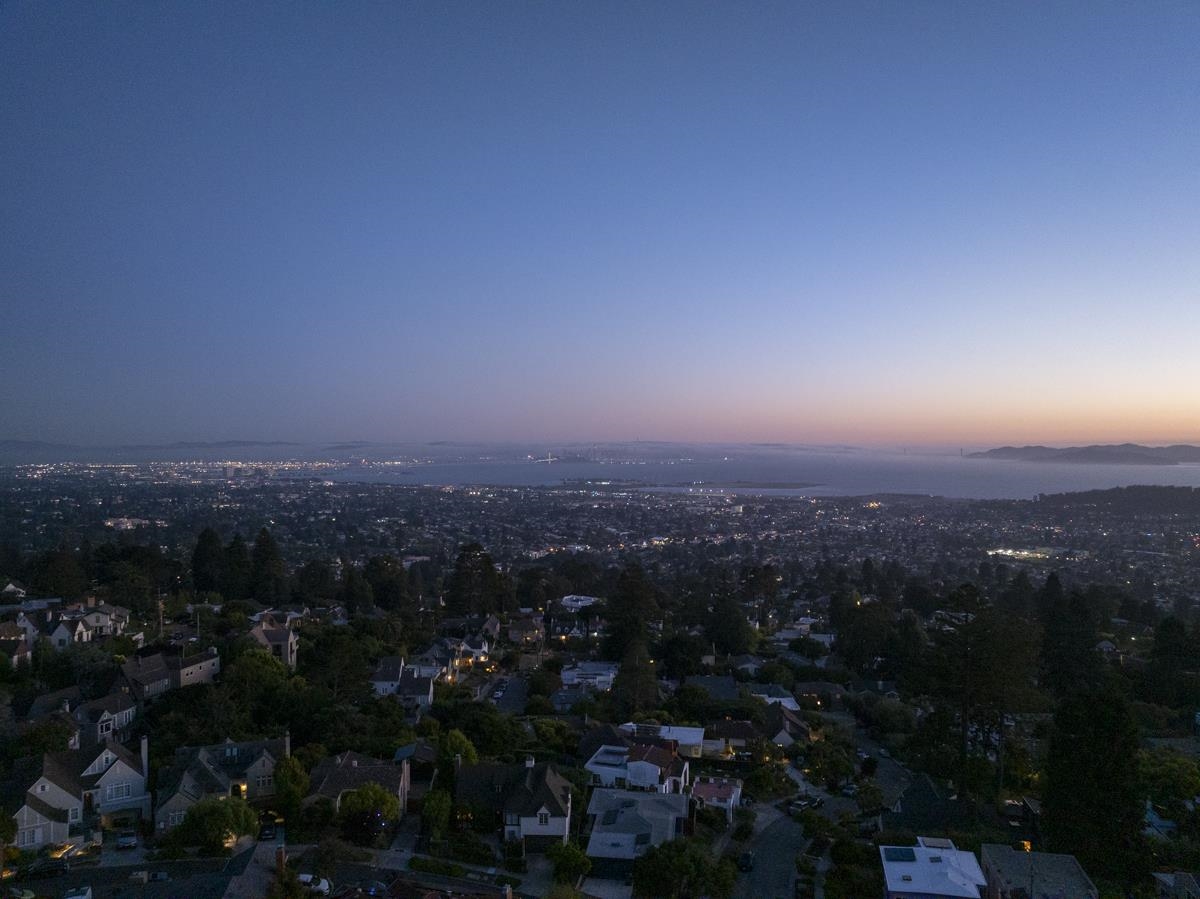 Detail Gallery Image 51 of 52 For 479 Kentucky Ave, Berkeley,  CA 94707 - 3 Beds | 2 Baths